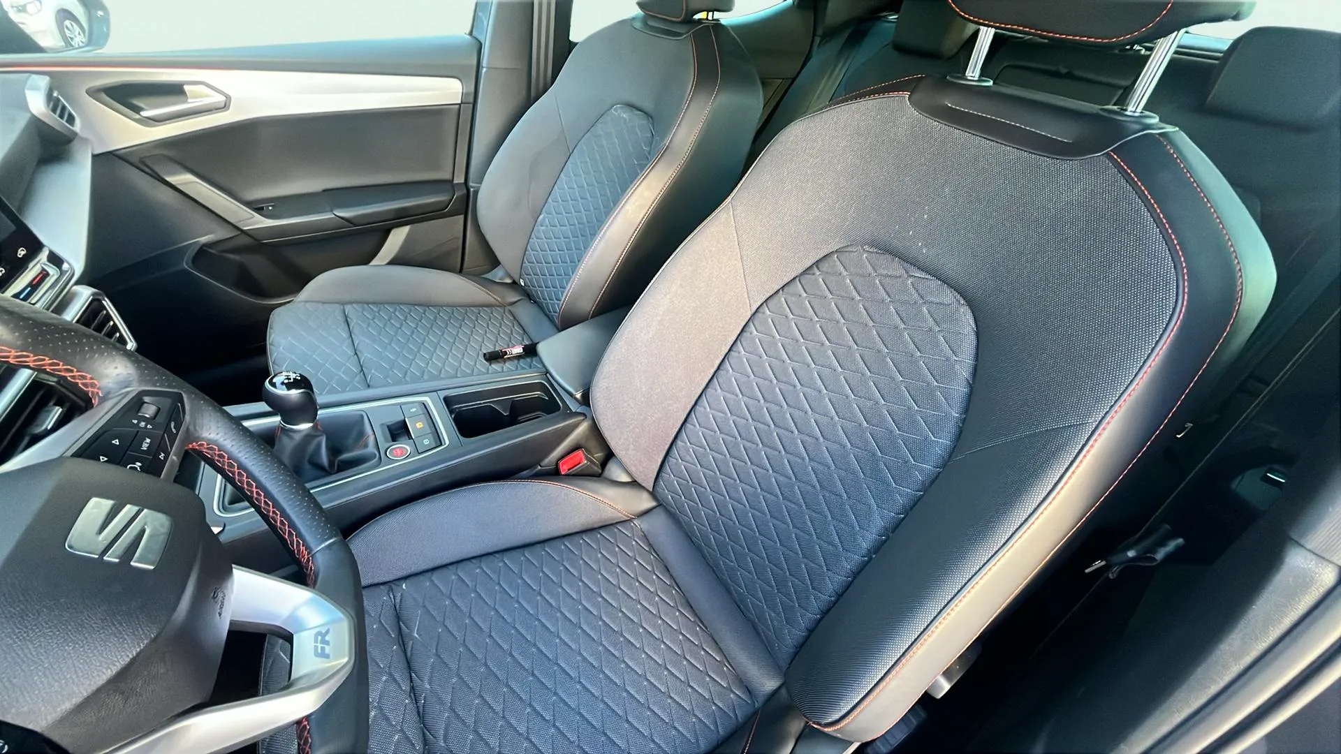 SEAT León 1.5 TSI FR 25 Aniversario - foto 19