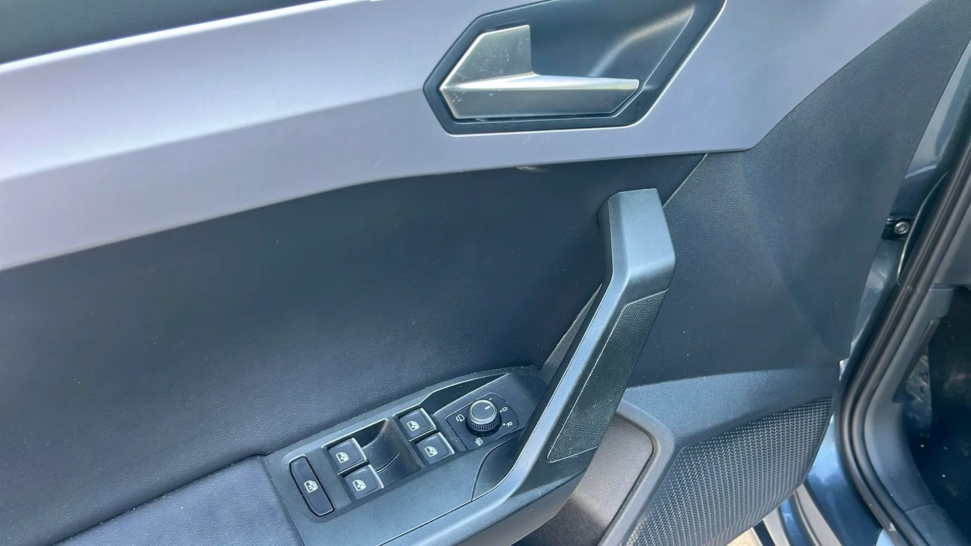 SEAT León 1.5 TSI FR 25 Aniversario - foto 8