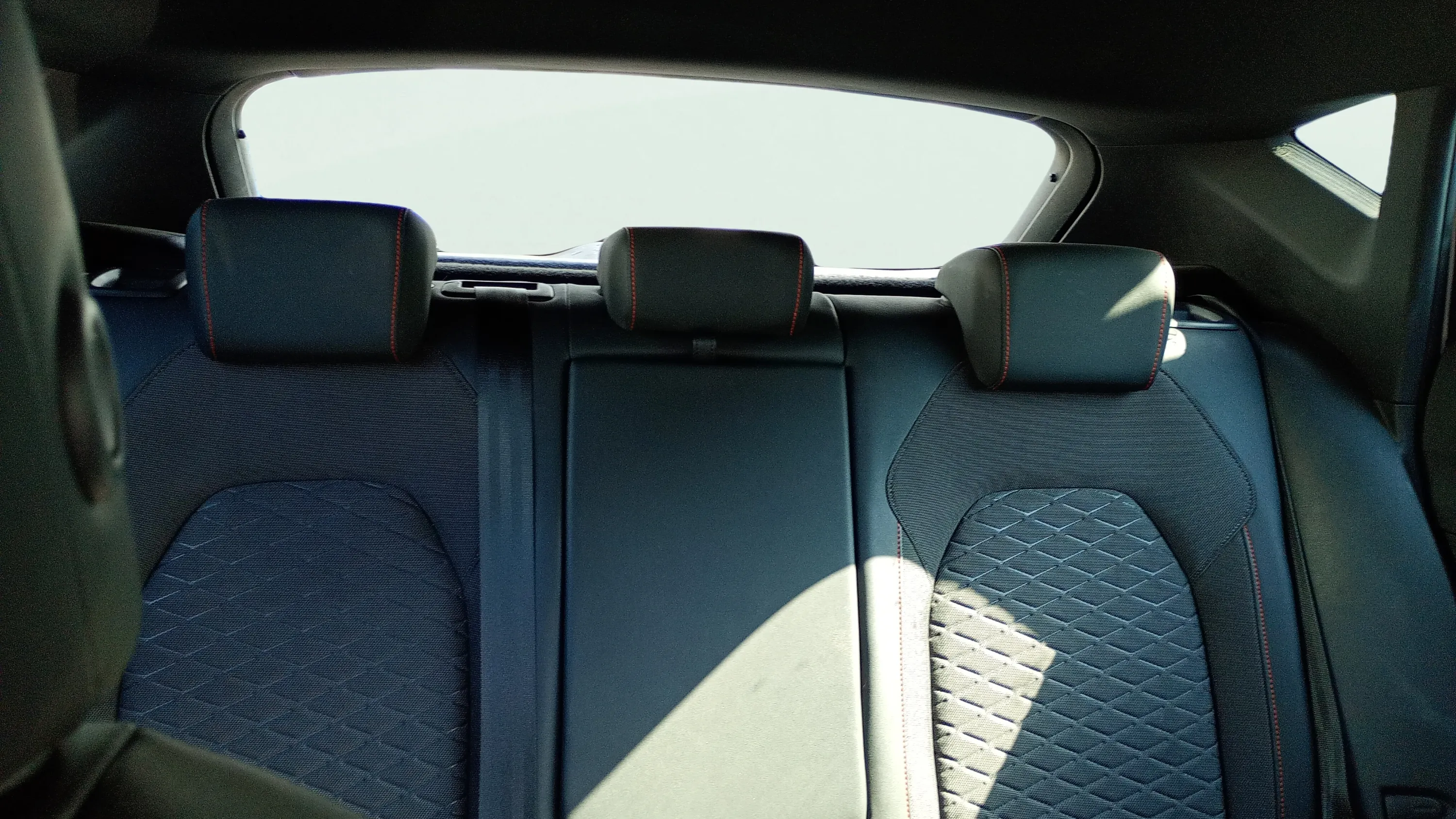 SEAT León 1.5 TSI FR 25 Aniversario - foto 12