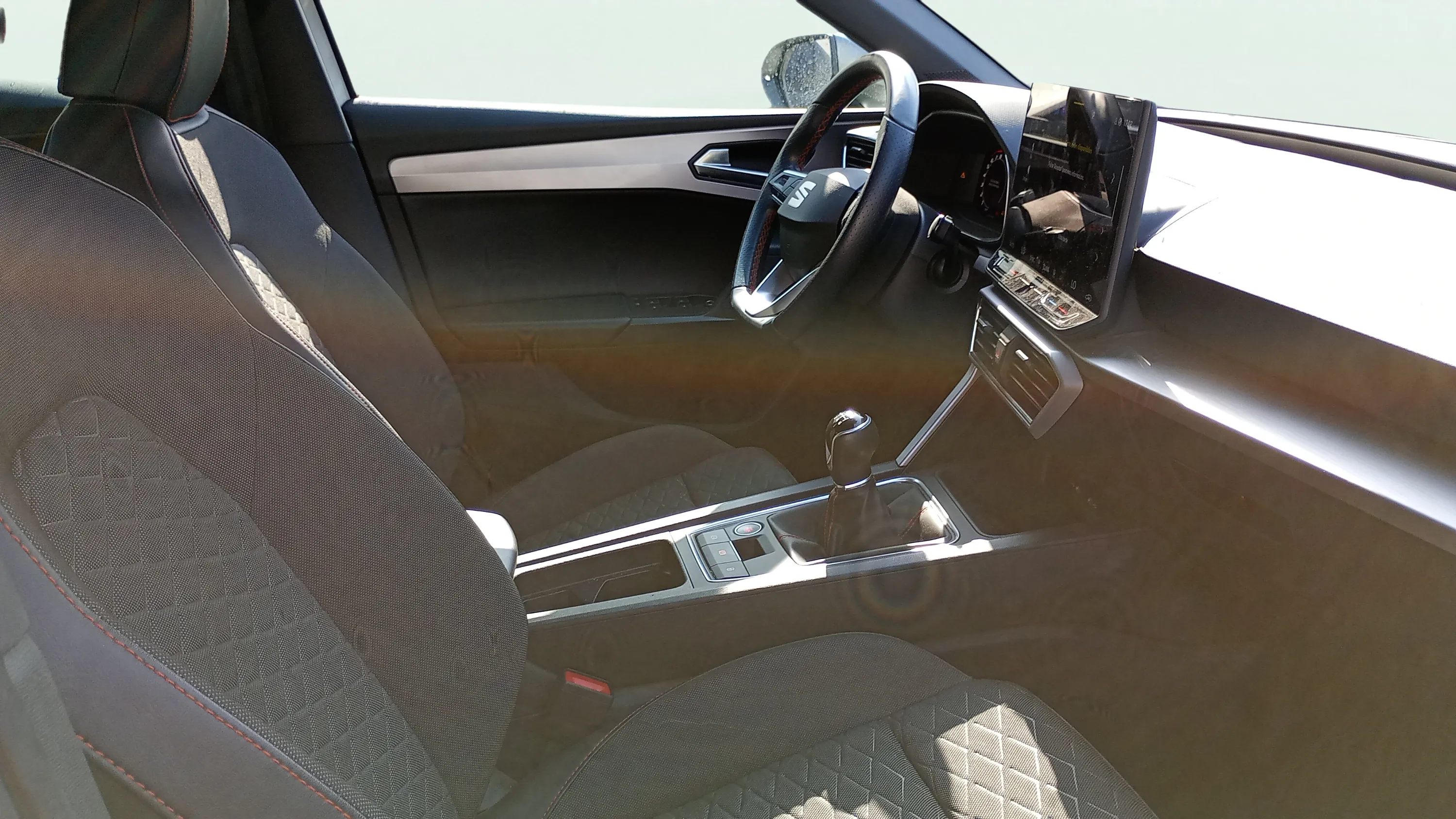 SEAT León 1.5 TSI FR 25 Aniversario - foto 11