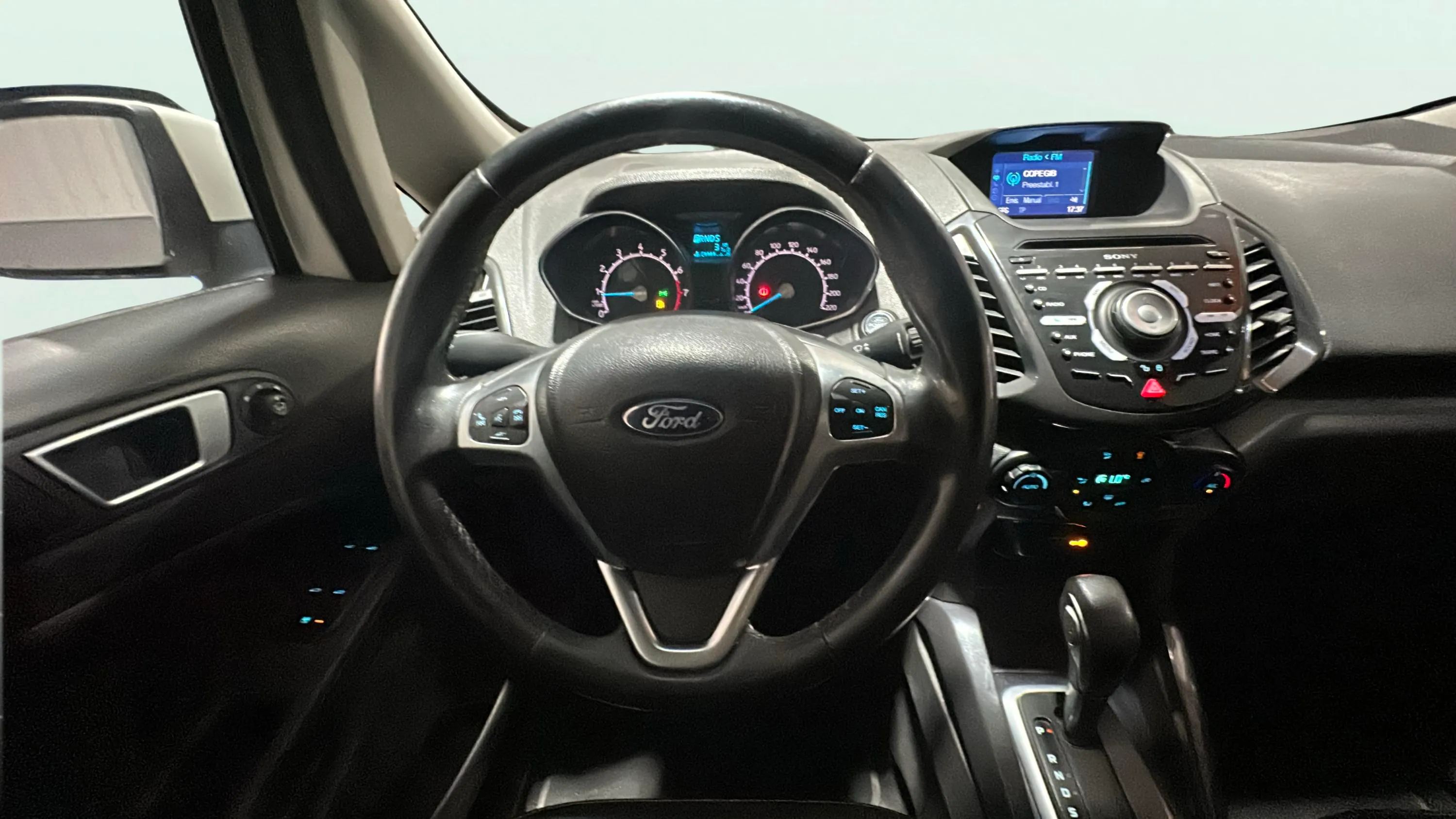 Ford EcoSport 1.5 Ti-VCT Titanium Powershift - foto 10