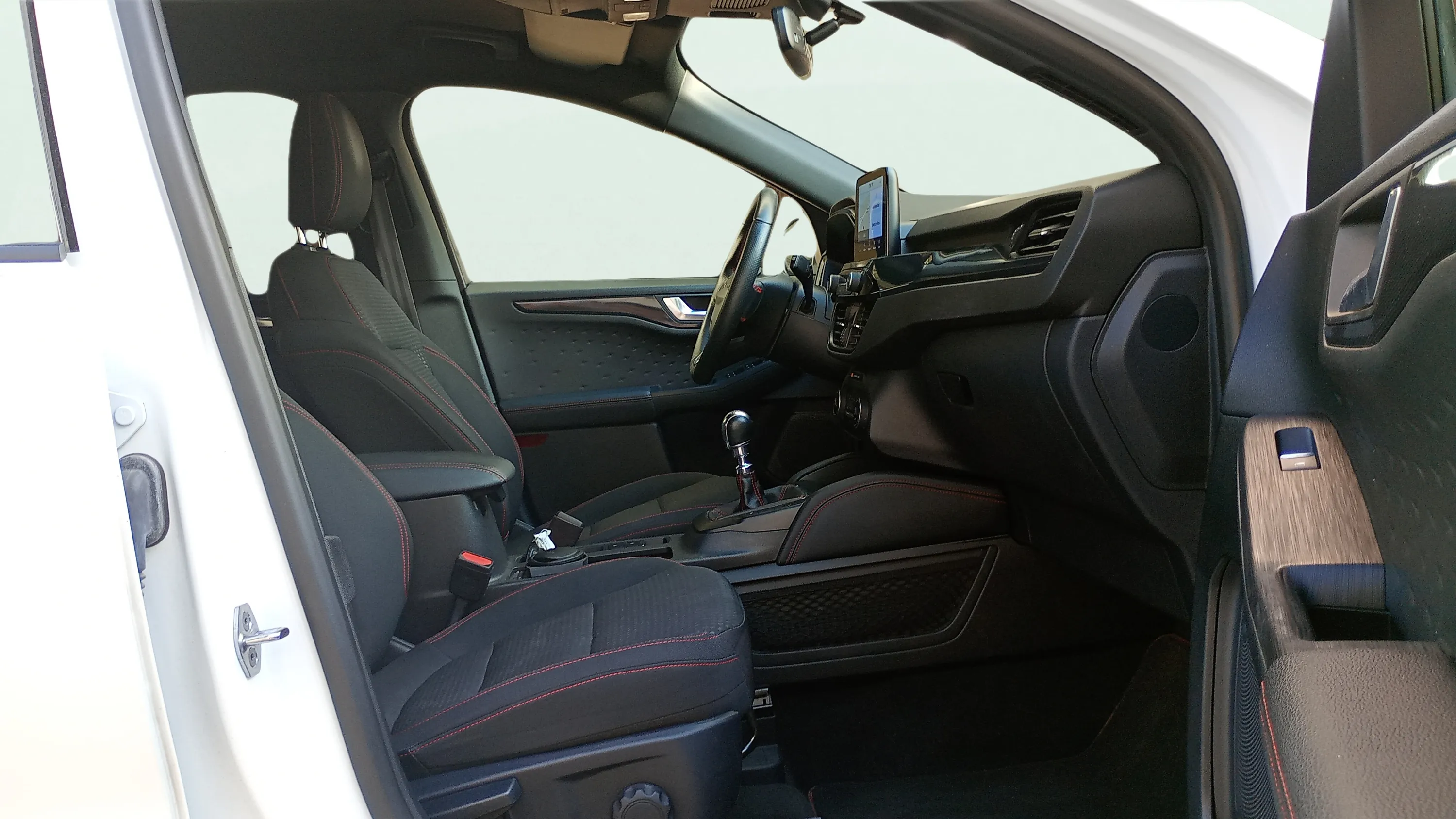 Ford Kuga ST-Line 1.5 EcoBoost - foto 15