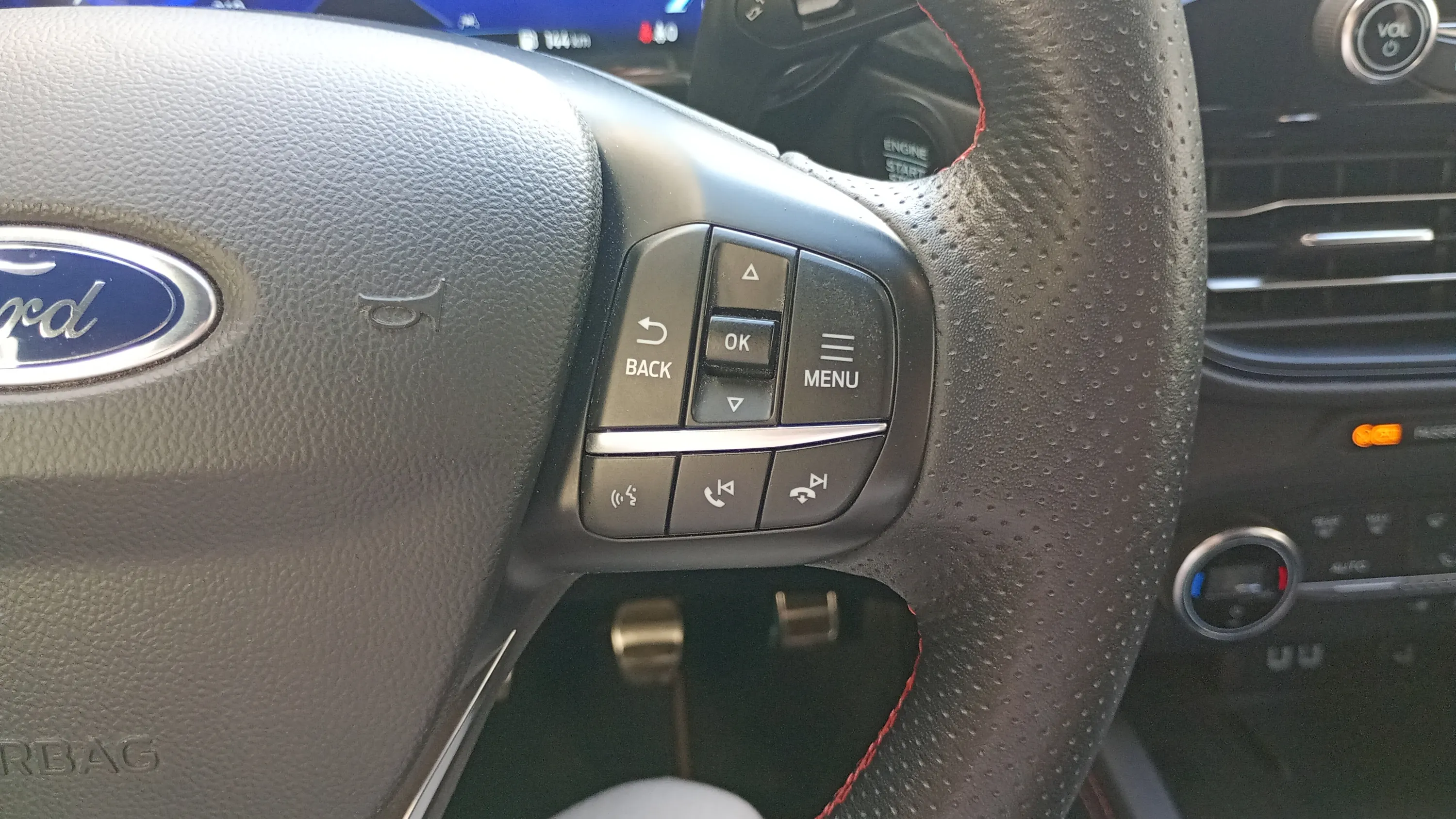 Ford Kuga ST-Line 1.5 EcoBoost - foto 10