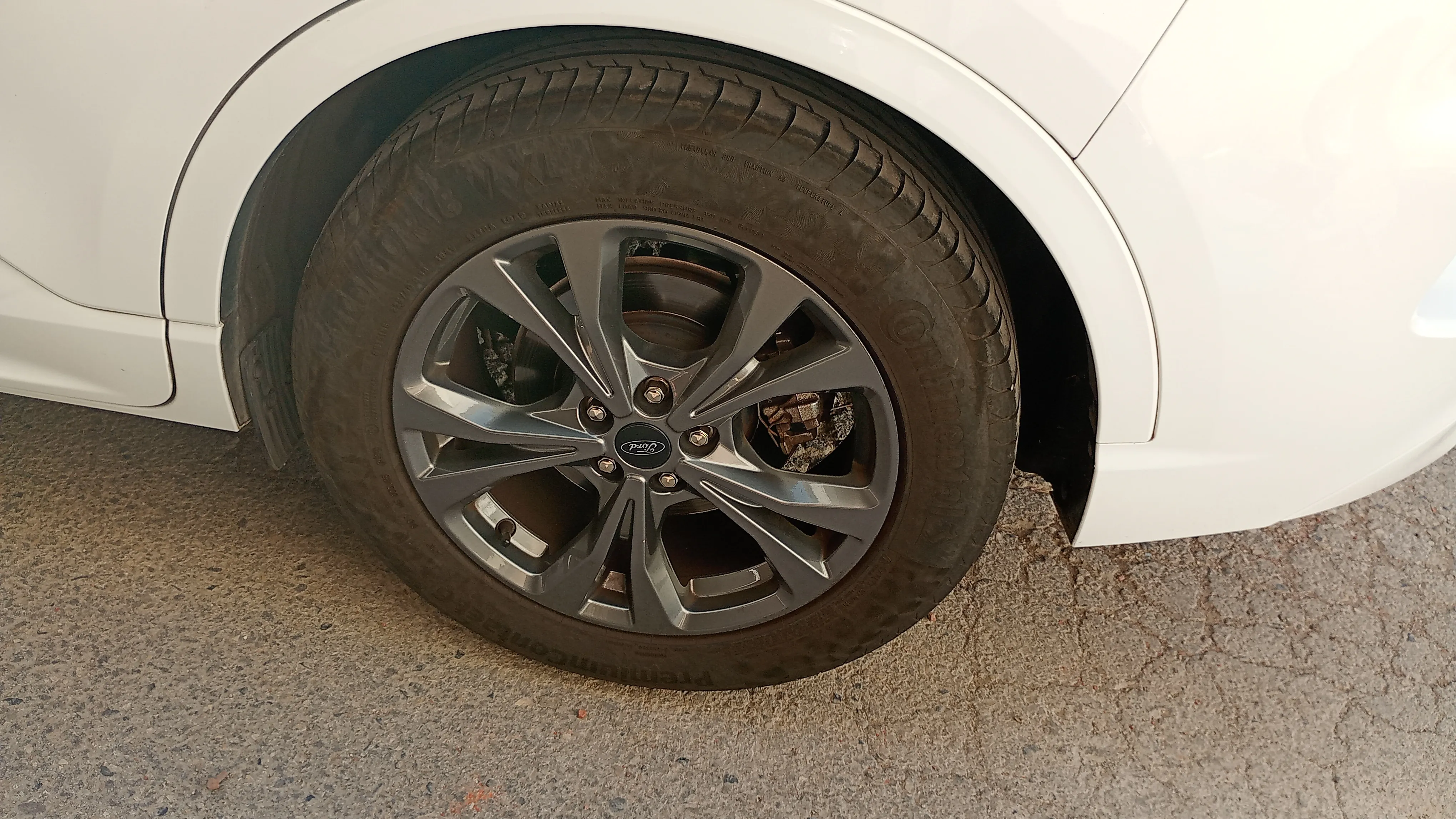 Ford Kuga ST-Line 1.5 EcoBoost - foto 18