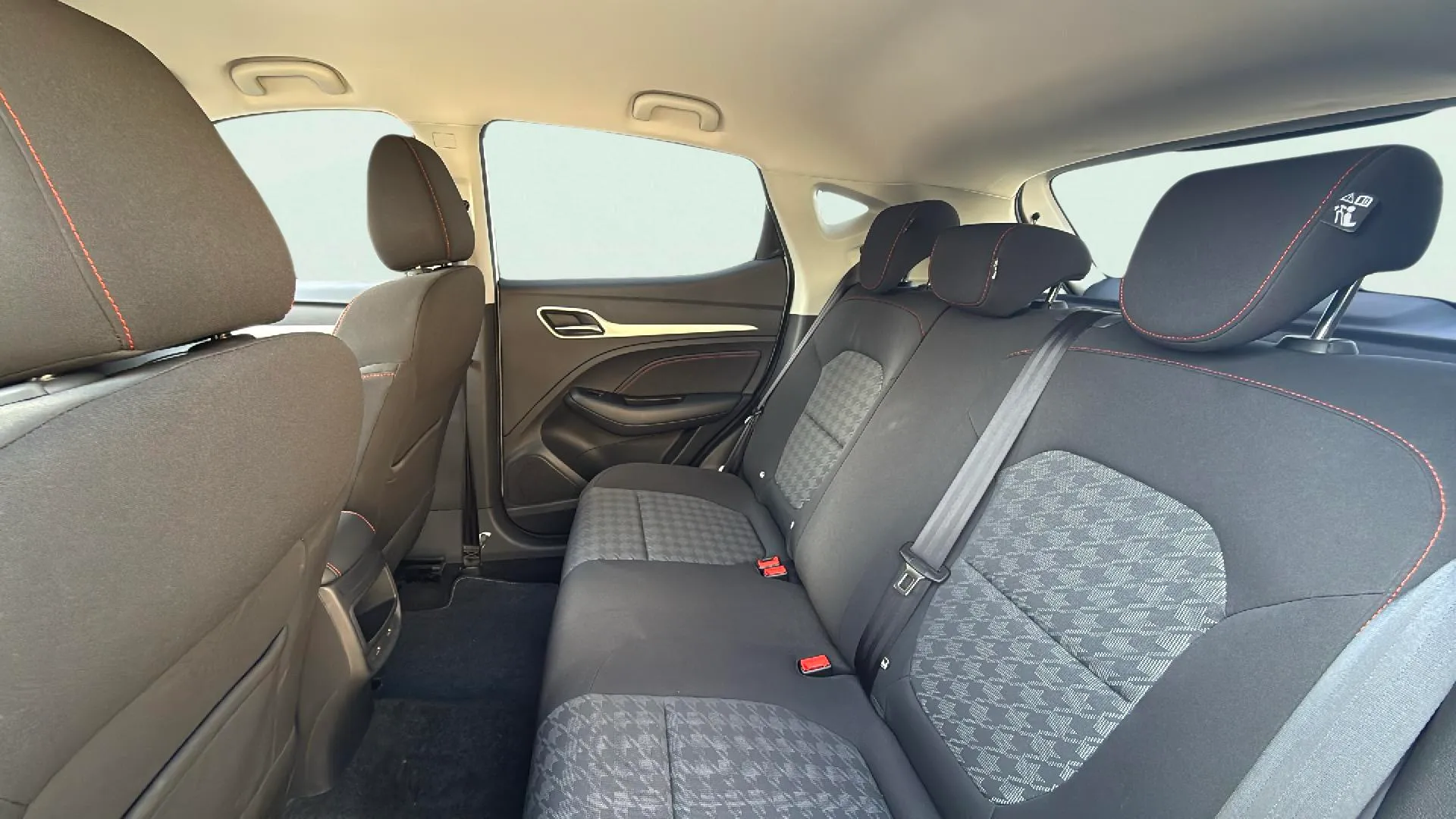 MG ZS 1.5 Comfort - foto 21