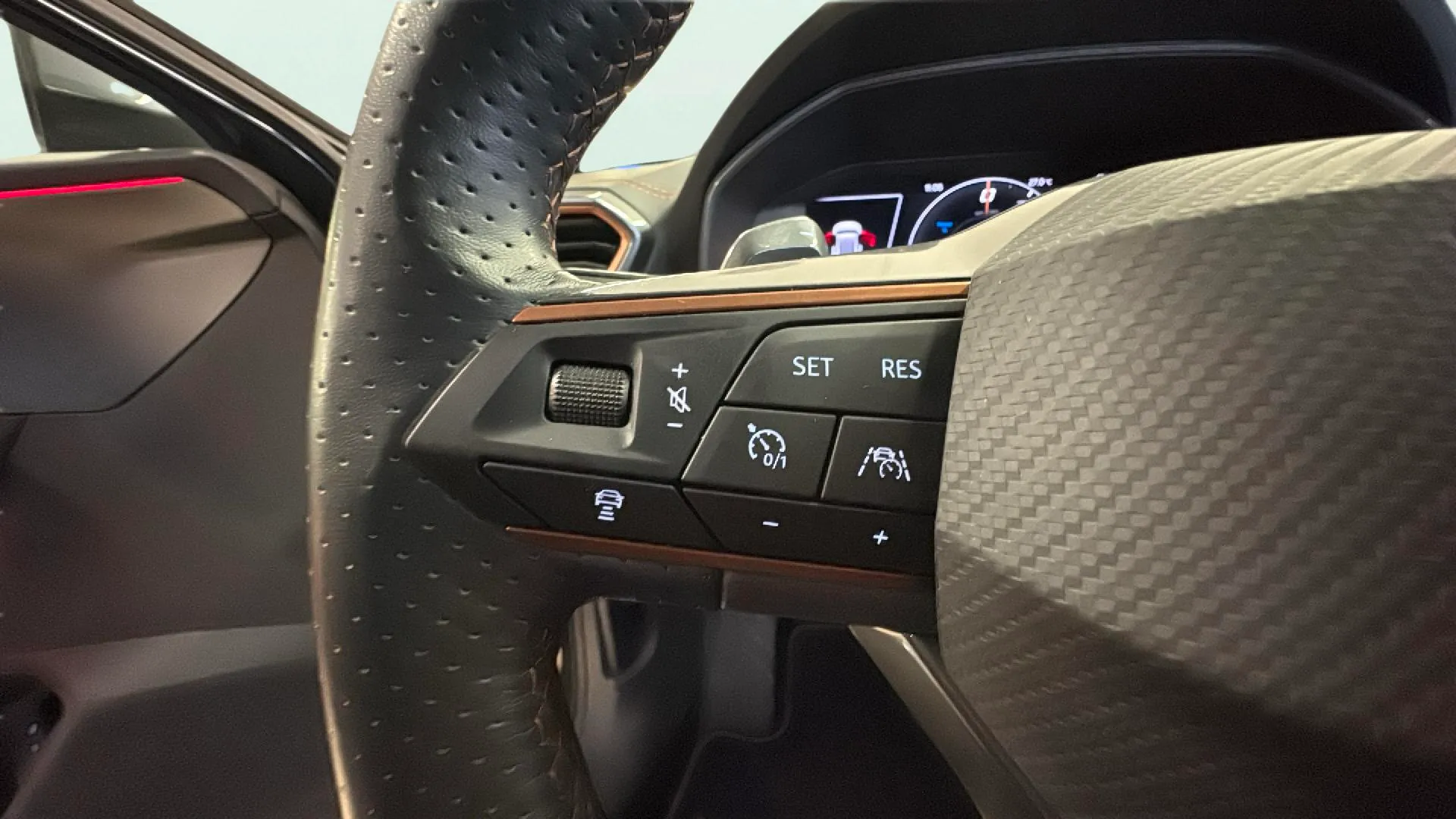 Cupra Formentor 1.4 e-Hybrid VZ DSG - foto 15