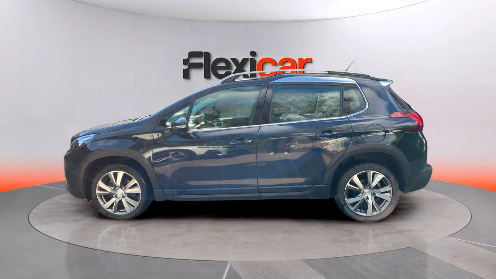 Peugeot 2008 Allure BlueHDi 120 EAT6 - foto 8