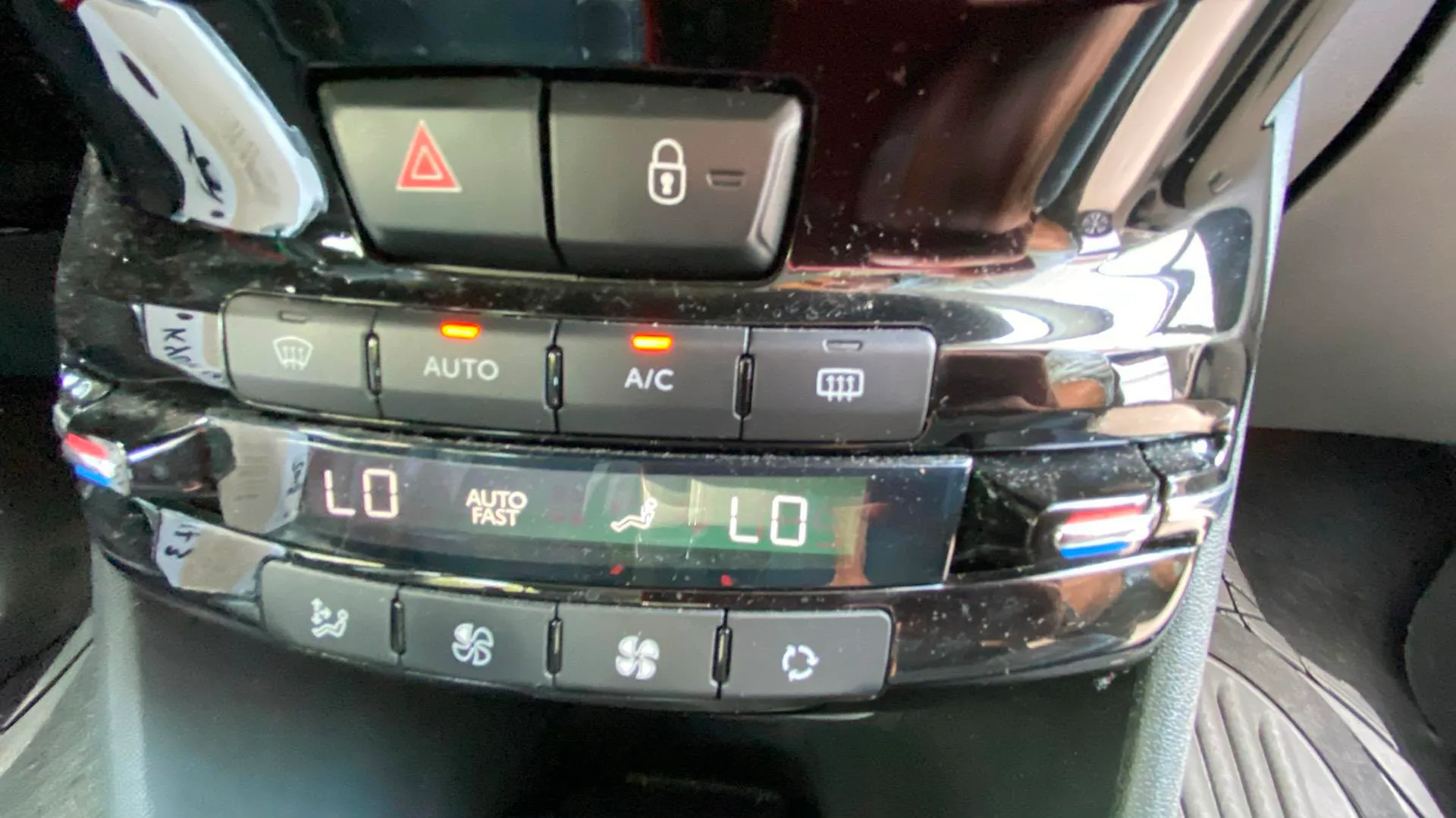 Peugeot 2008 Allure BlueHDi 120 EAT6 - foto 13