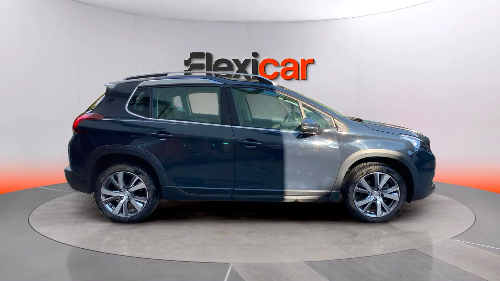 Peugeot 2008 Allure BlueHDi 120 EAT6 - foto 4
