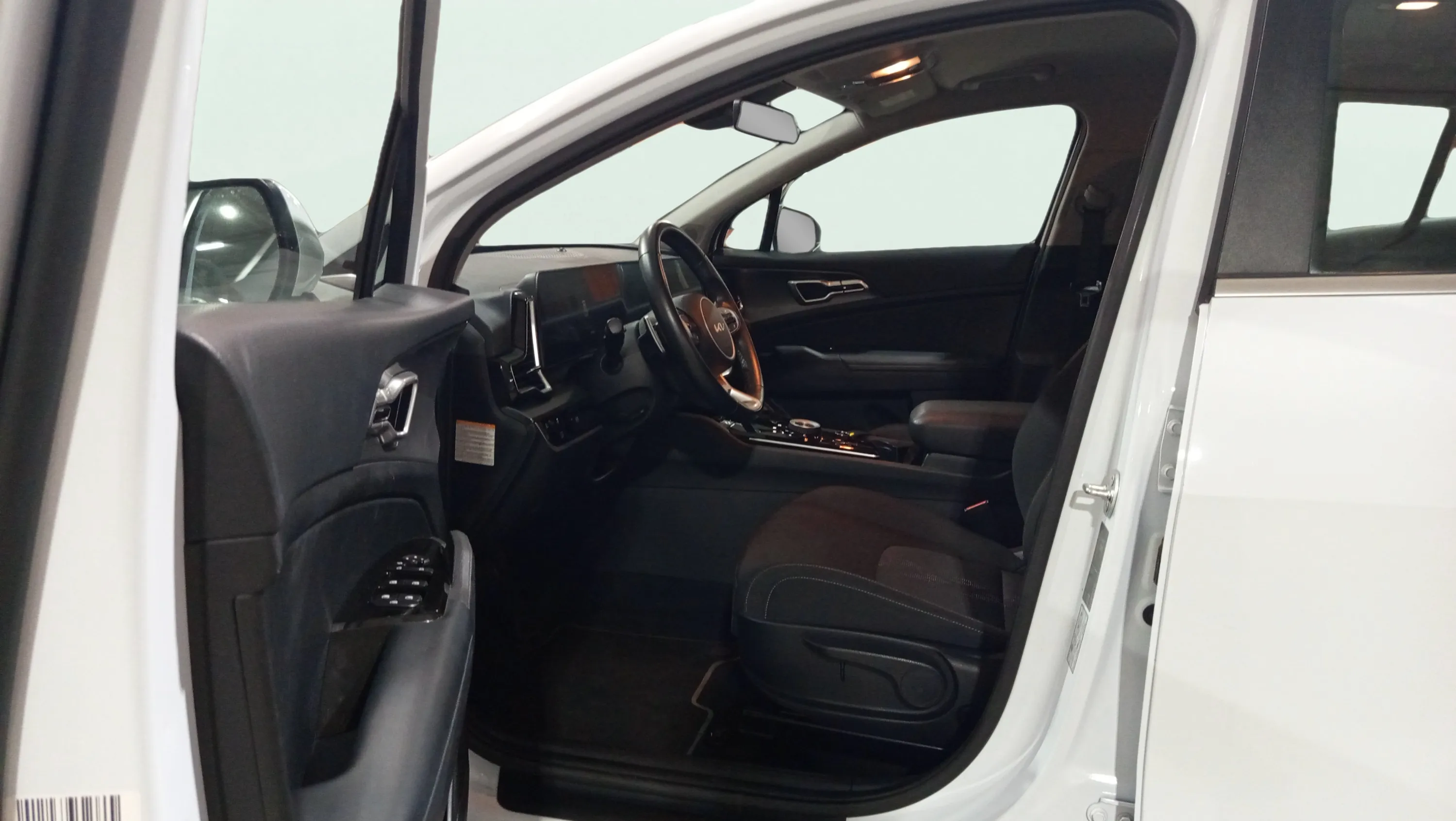 Kia Sportage 1.6 HEV Drive 4x2 - foto 12