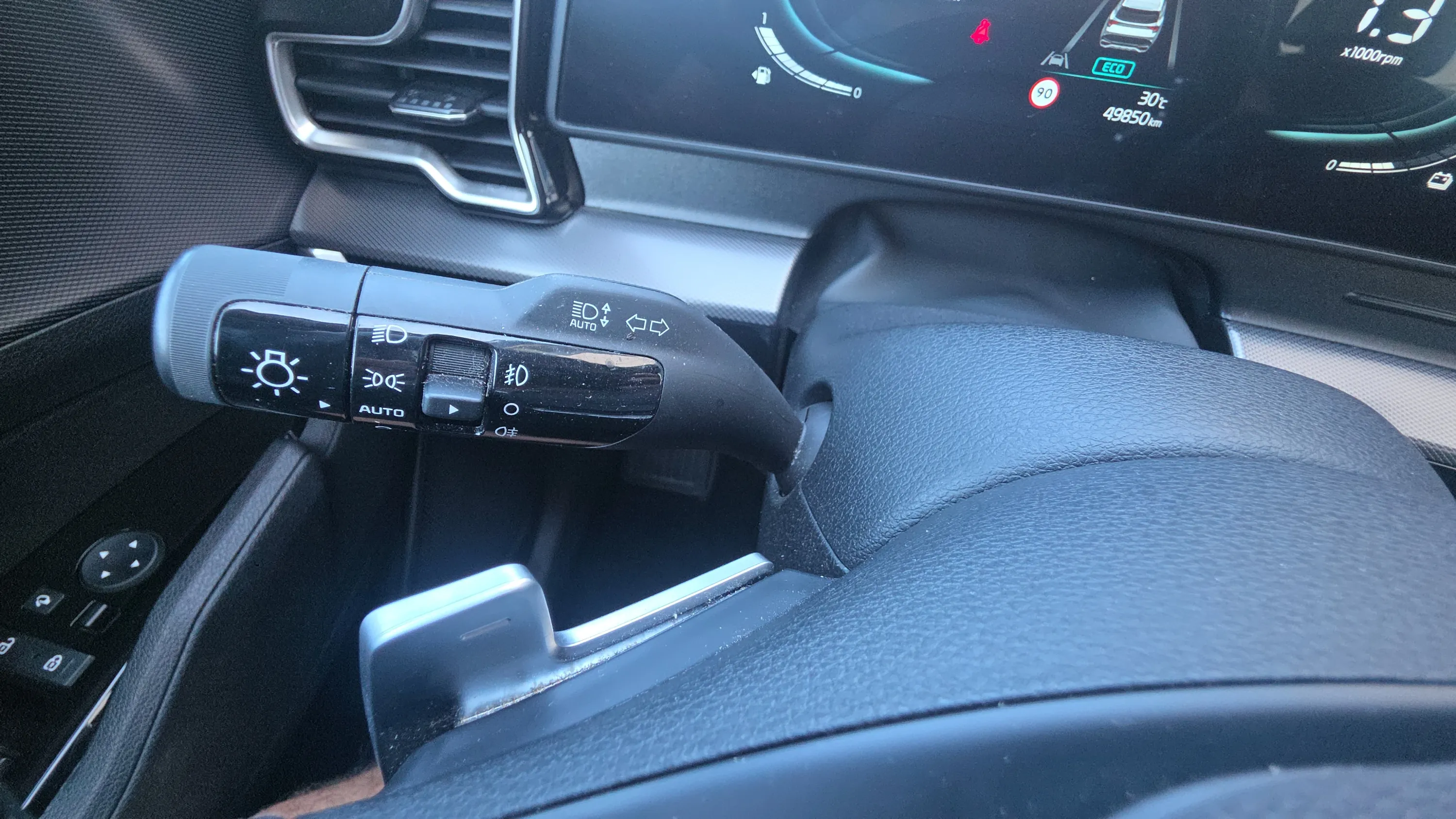 Kia Sportage 1.6 T-GDi HEV Drive 4x2 - foto 21