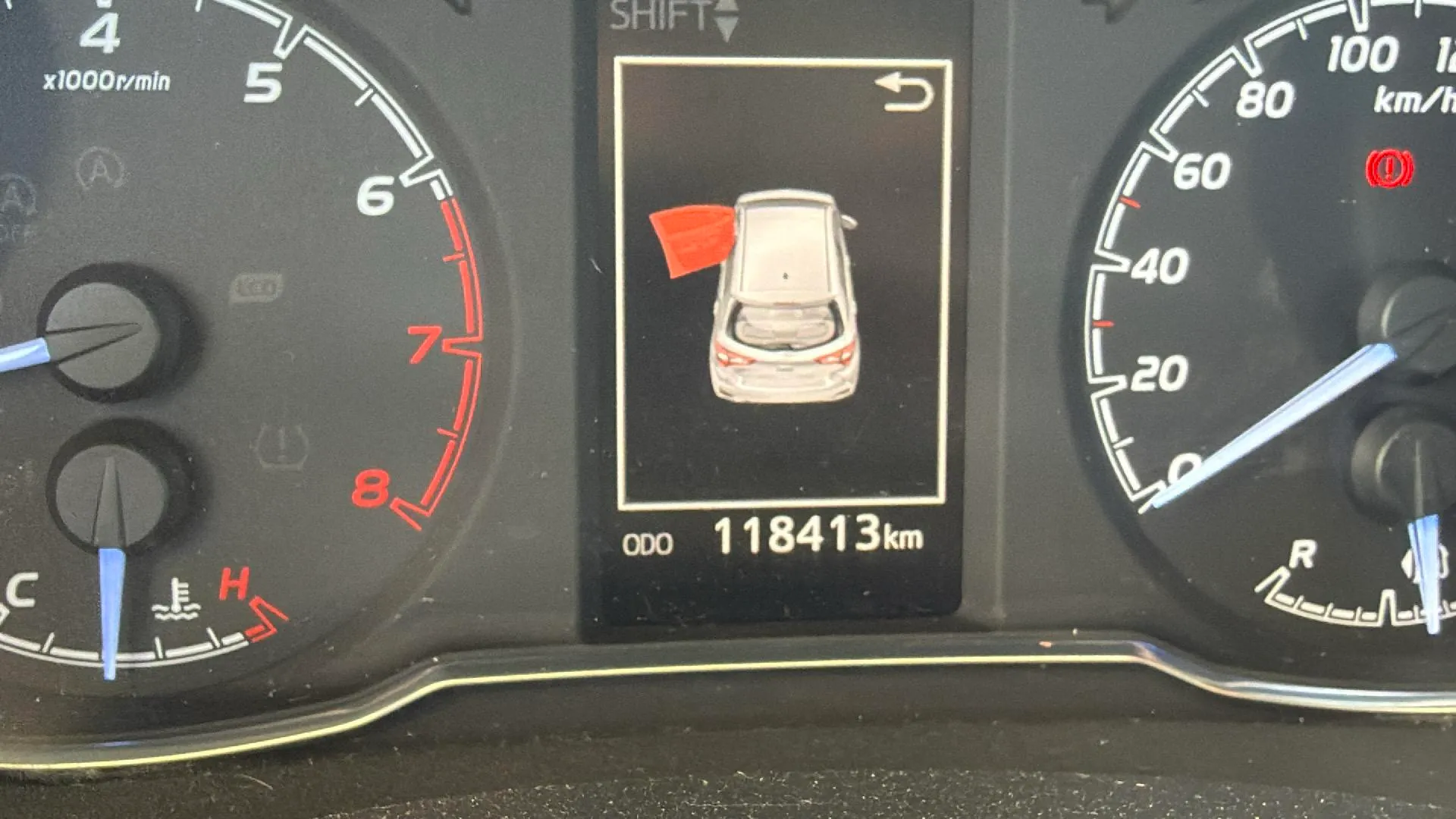 Toyota Yaris 1.5 110 Active - foto 11