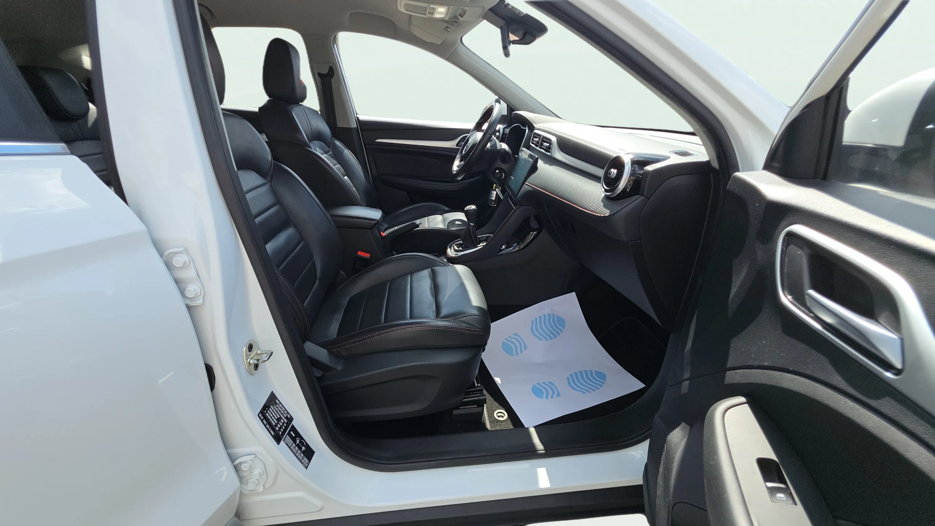 MG ZS 1.5 Luxury - foto 14