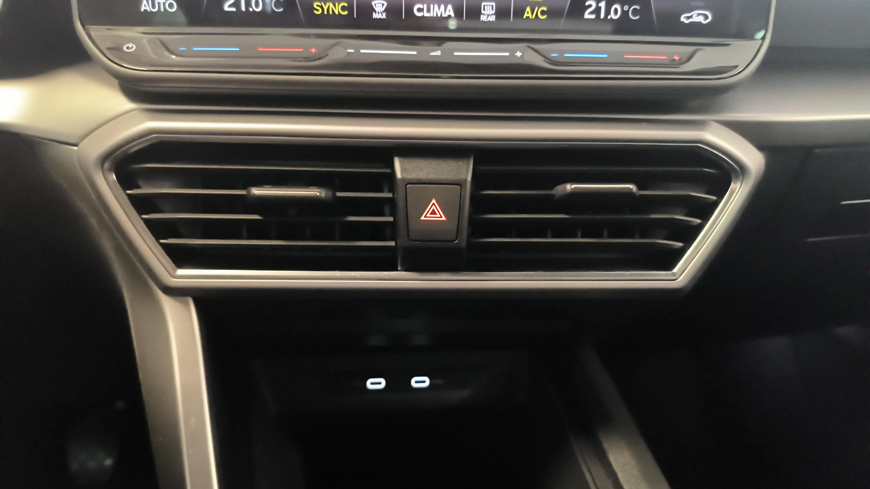 SEAT León 1.5 TSI FR 25 Aniversario - foto 21