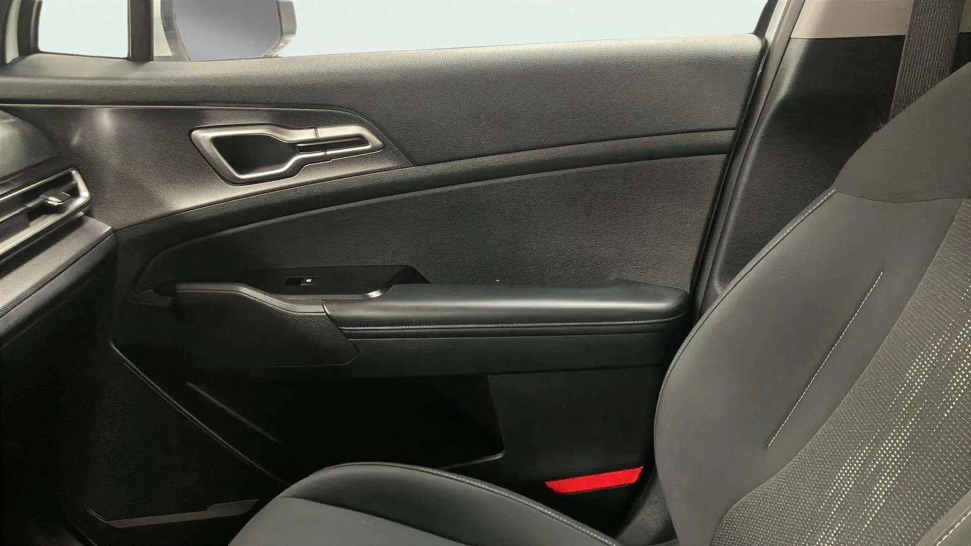 Kia Sportage 1.6 T-GDi HEV Business 4x4 - foto 17