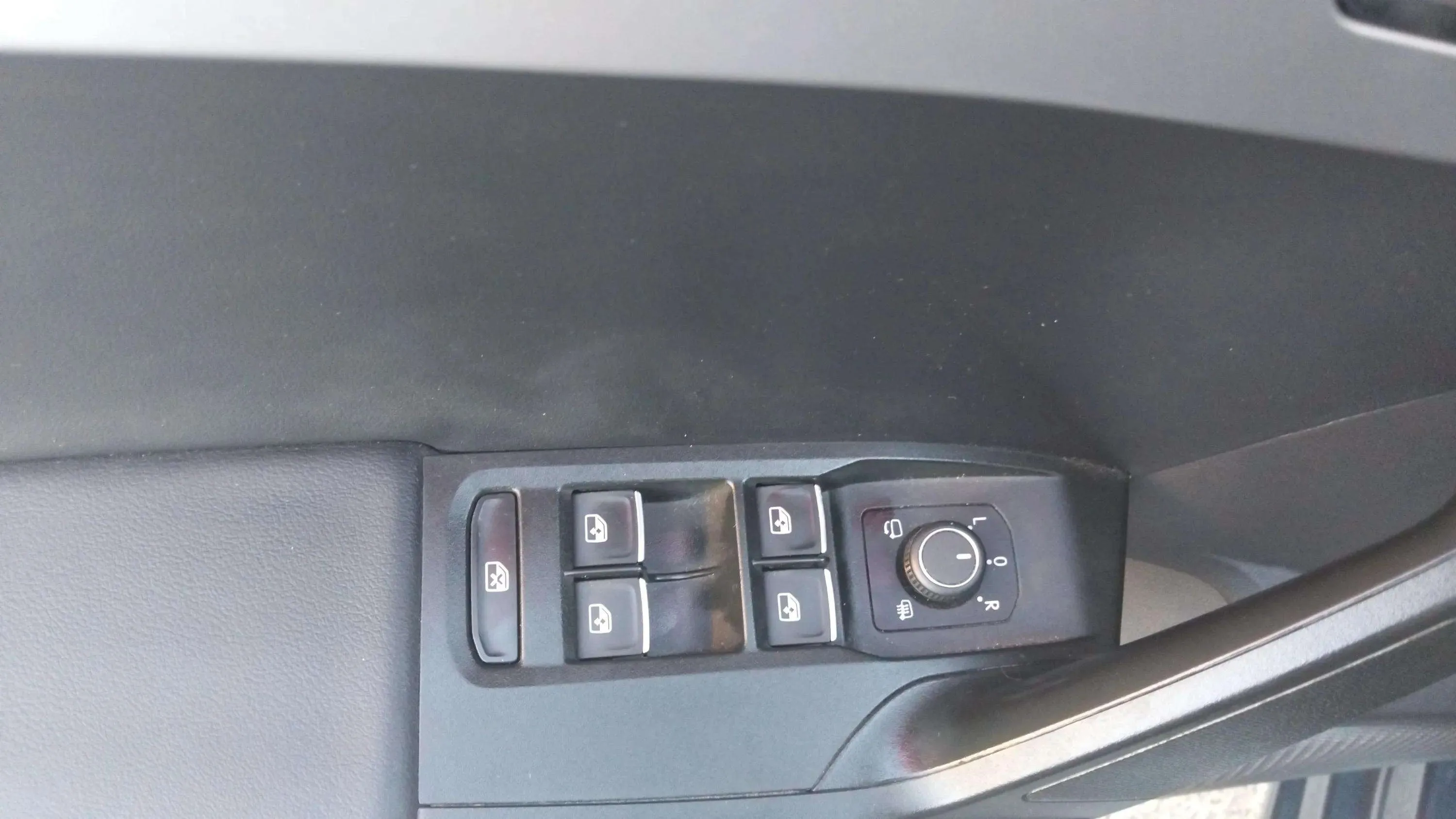 SEAT León 1.5 TSI FR 25 Aniversario - foto 20