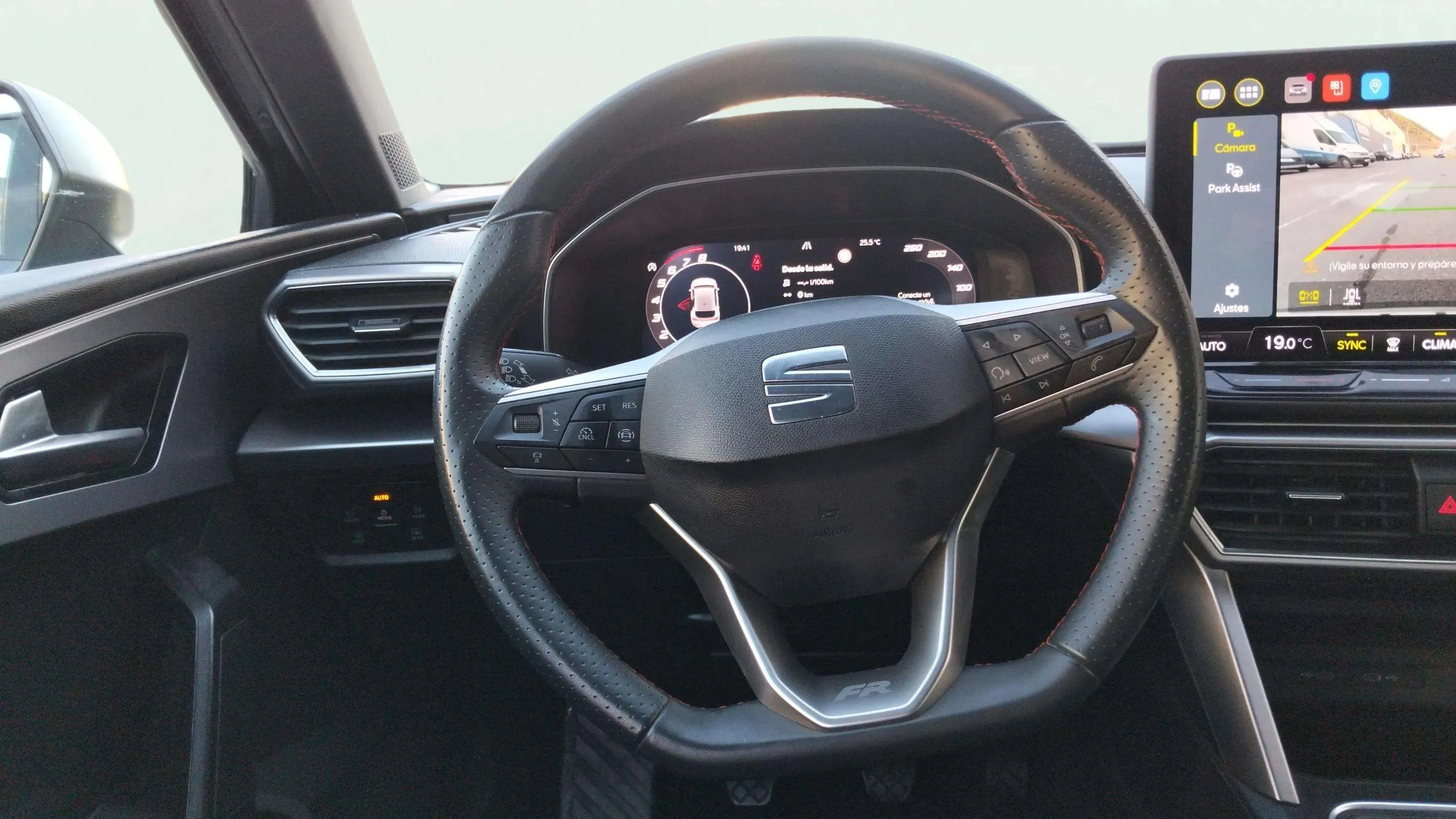 SEAT León 1.5 TSI FR 25 Aniversario - foto 15