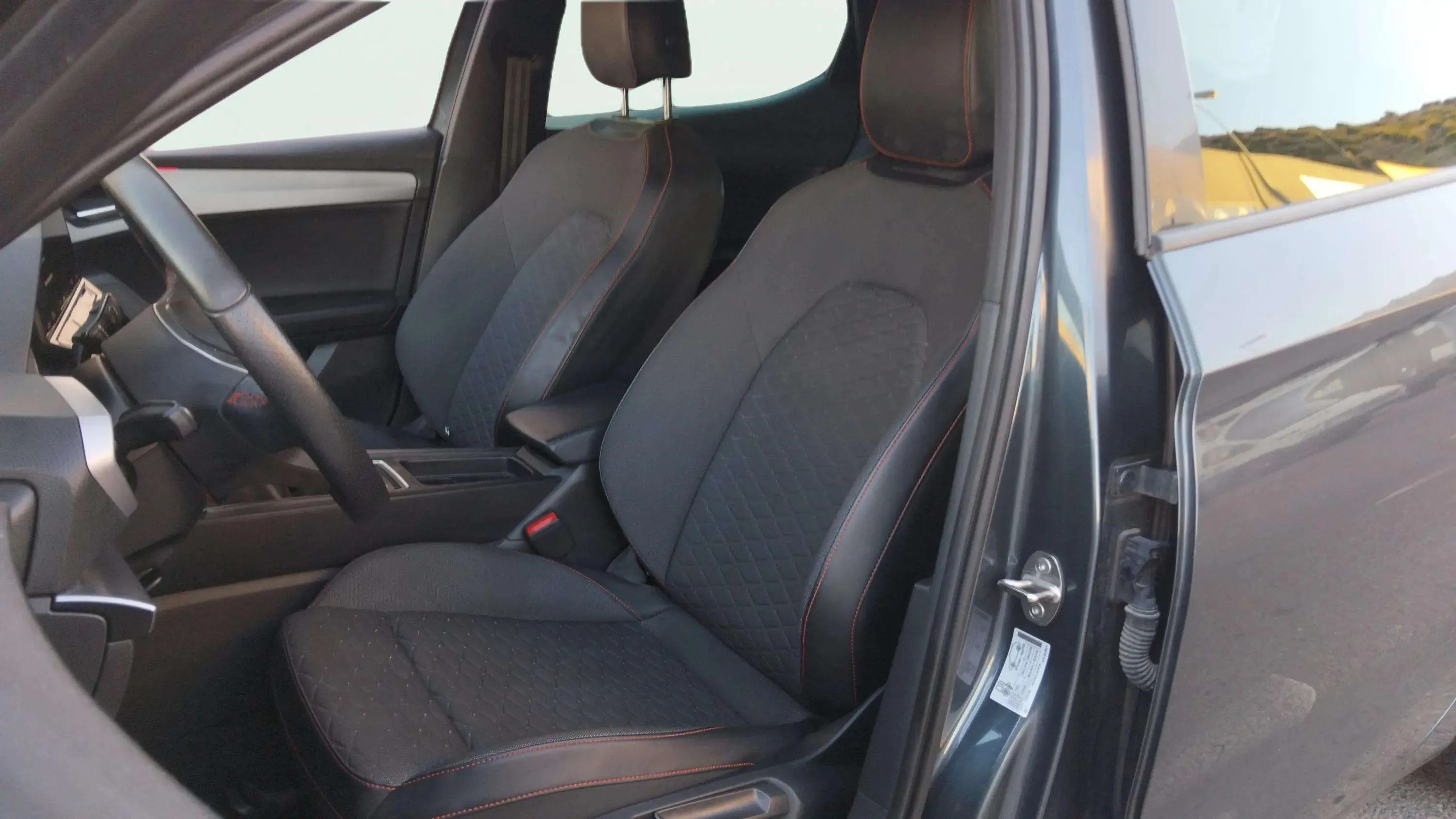 SEAT León 1.5 TSI FR 25 Aniversario - foto 21