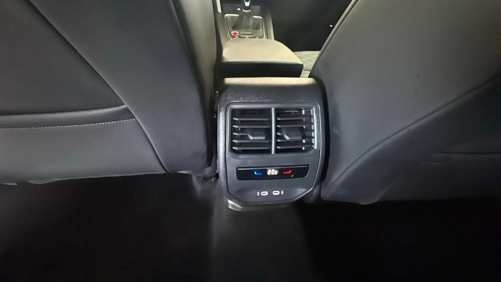SEAT León 1.5 TSI FR 25 Aniversario - foto 21