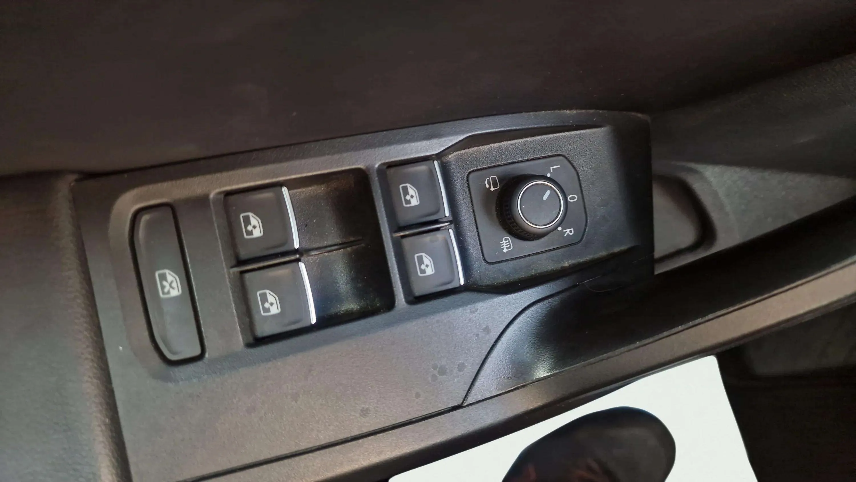 SEAT León 1.5 TSI FR 25 Aniversario - foto 21