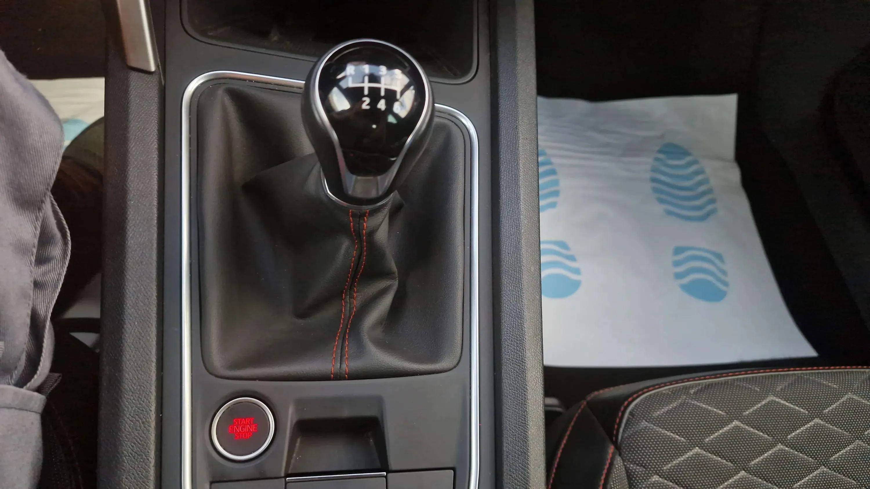 SEAT León 1.5 TSI FR 25 Aniversario - foto 10