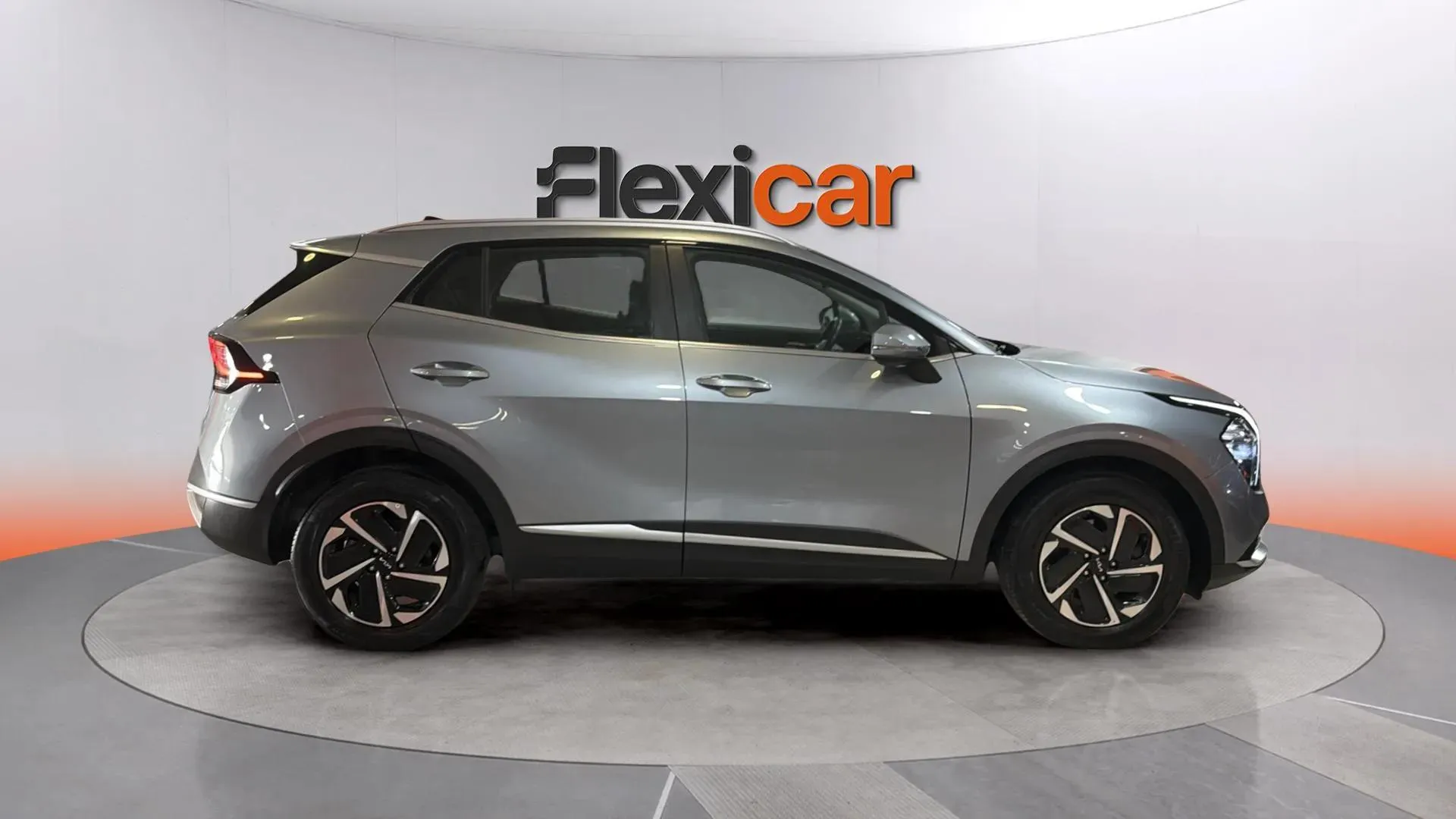 Kia Sportage 1.6 T-GDi HEV Drive 4x2 - foto 3