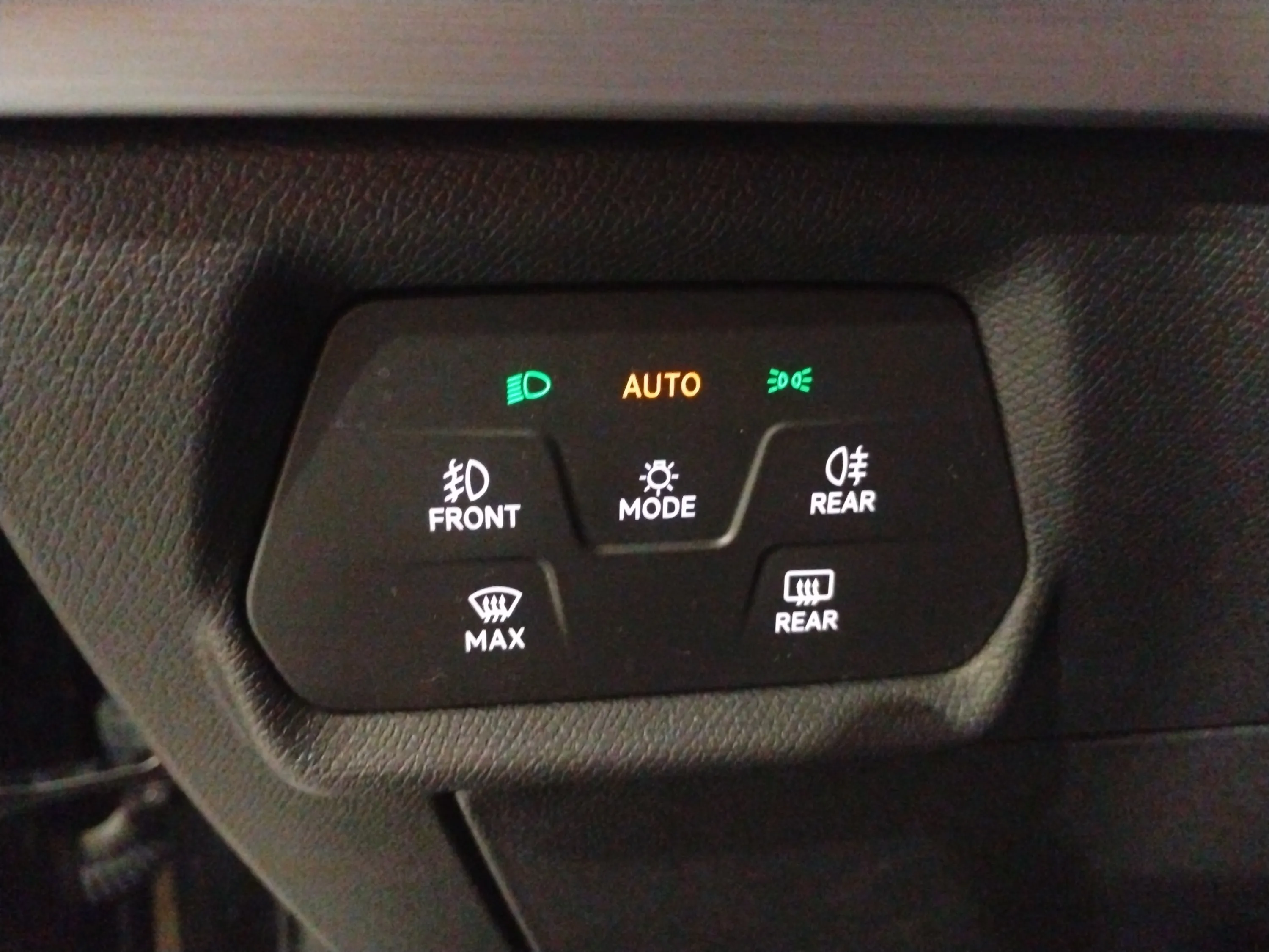 SEAT León 1.5 TSI FR 25 Aniversario - foto 21