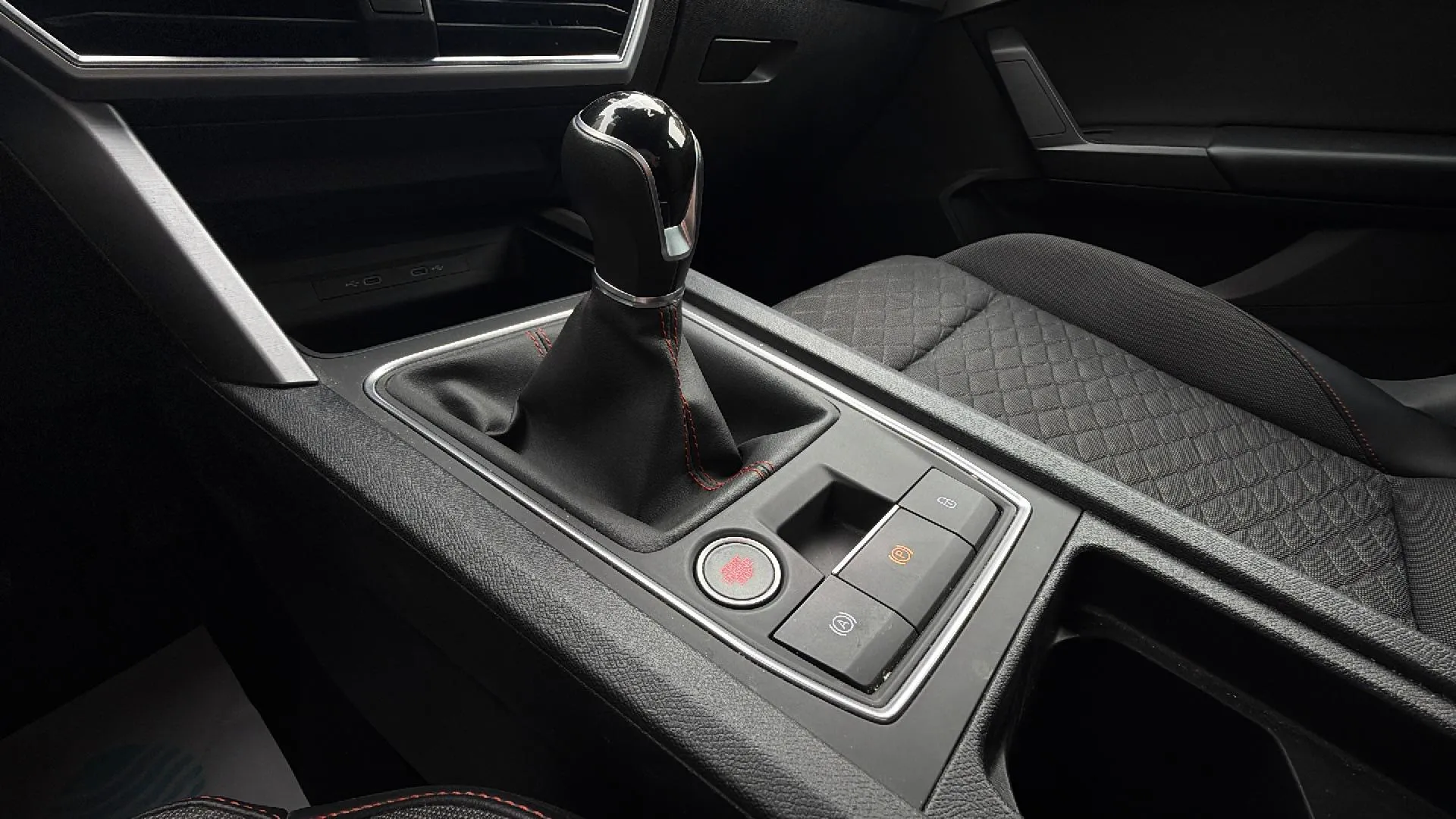 SEAT León 1.5 TSI FR 25 Aniversario - foto 17