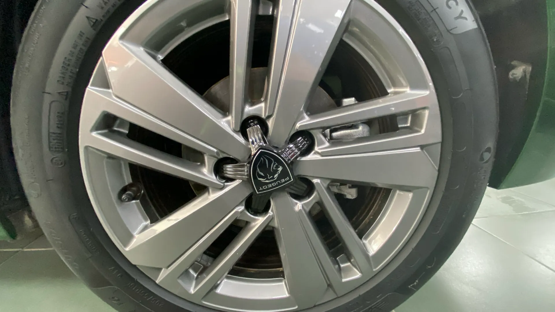 Peugeot 308 Active BlueHDi 130 EAT8 - foto 39