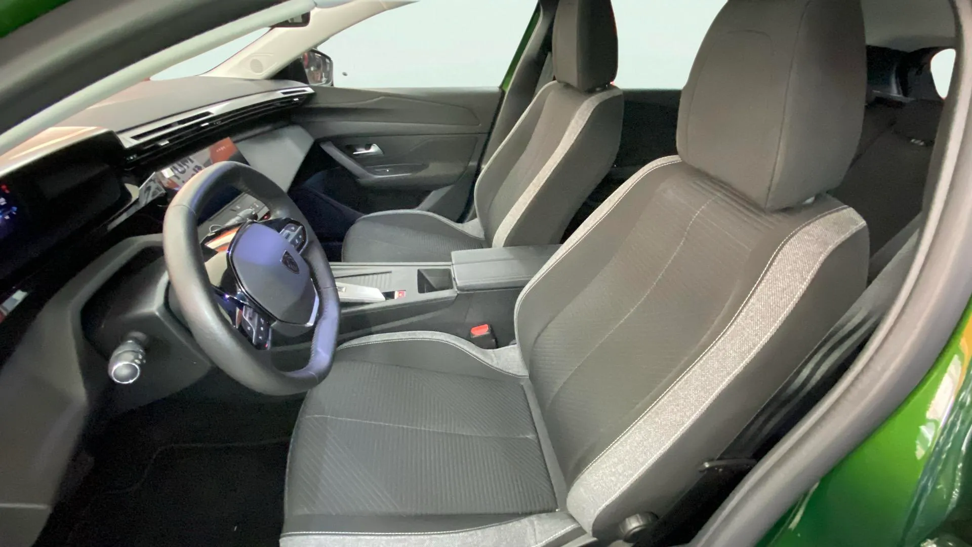 Peugeot 308 Active BlueHDi 130 EAT8 - foto 16