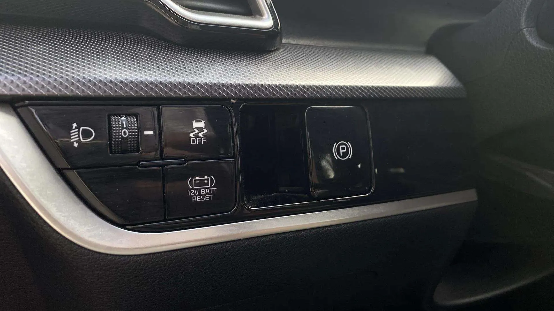 Kia Sportage 1.6 T-GDi MHEV Tech 4x2 DCT - foto 22