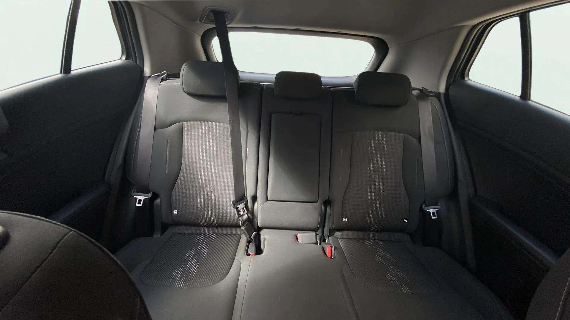Kia Sportage 1.6 T-GDi MHEV Tech 4x2 DCT - foto 20