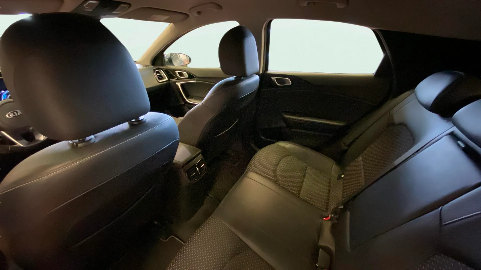 Kia XCeed 1.6 GDi PHEV eDrive - foto 13