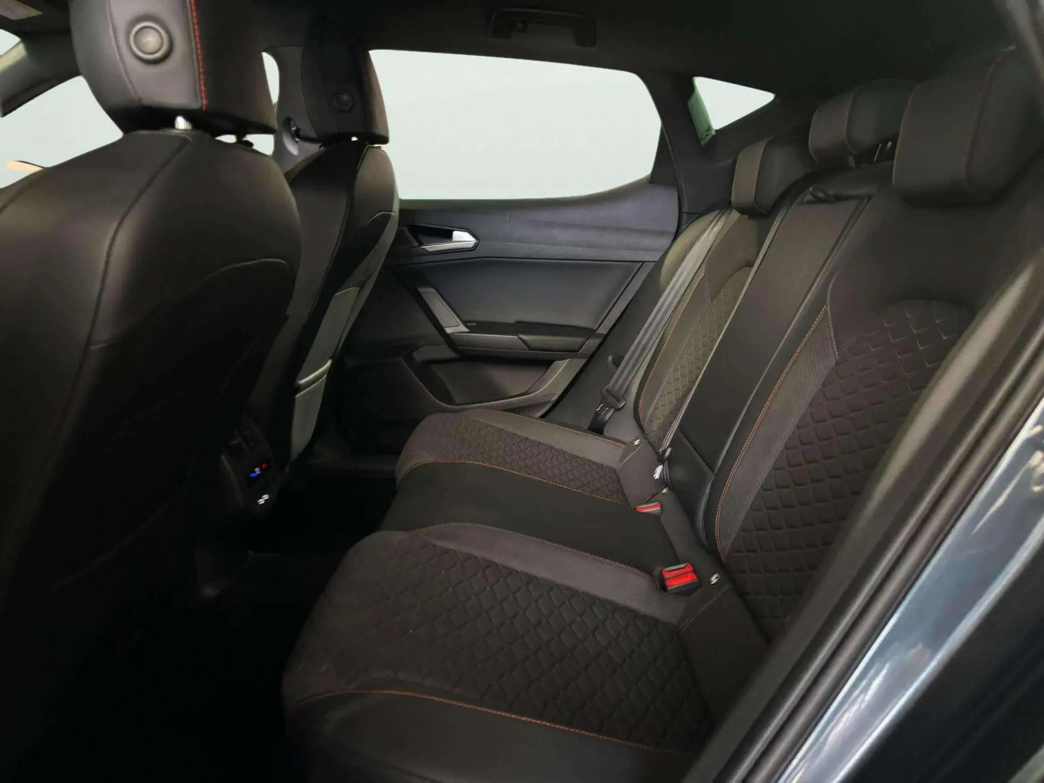SEAT León 1.5 TSI FR 25 Aniversario - foto 13