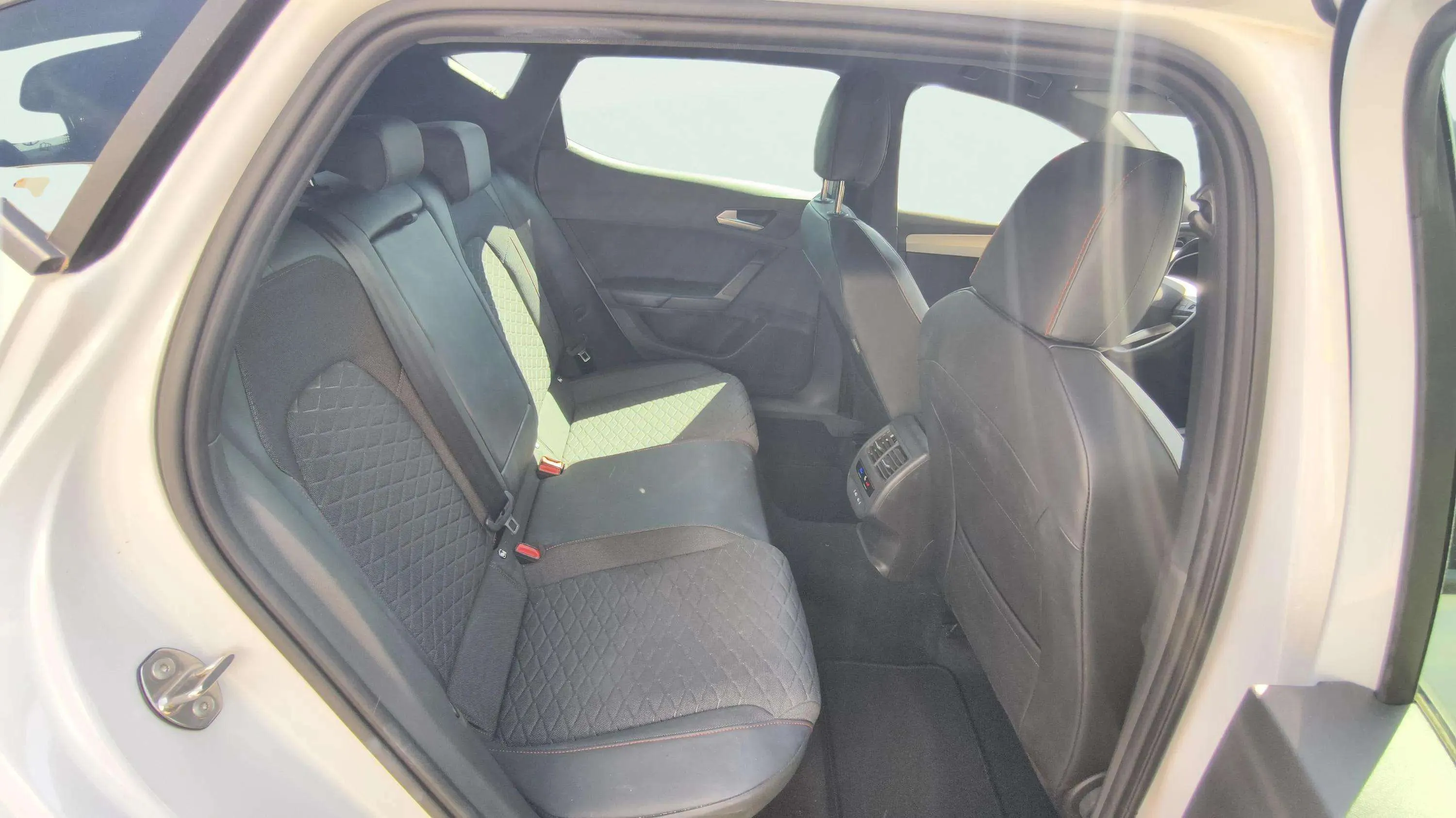 SEAT León SP 1.5 TSI FR 75 Aniversario - foto 20