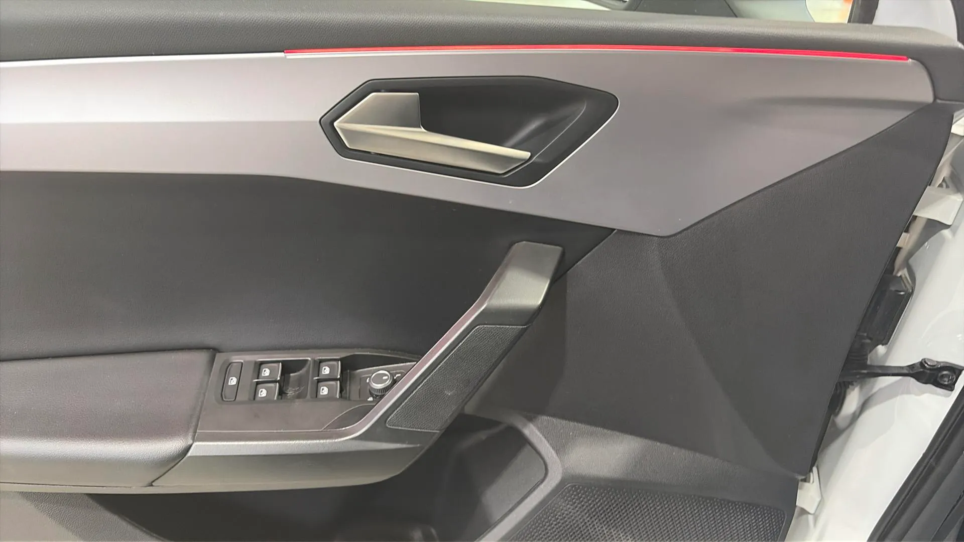 SEAT León 1.5 TSI FR 25 Aniversario - foto 21