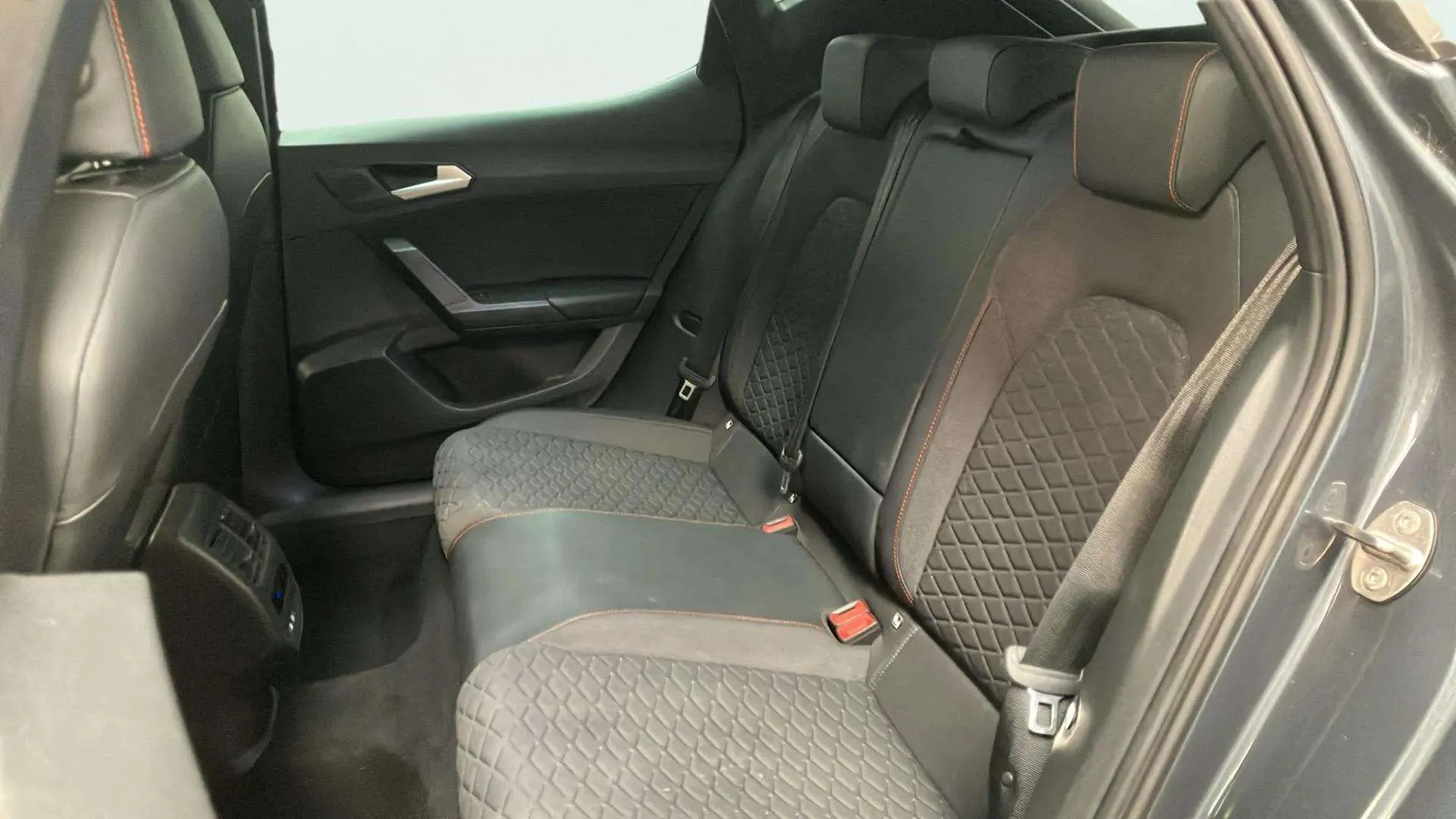SEAT León 1.5 TSI FR 25 Aniversario - foto 13
