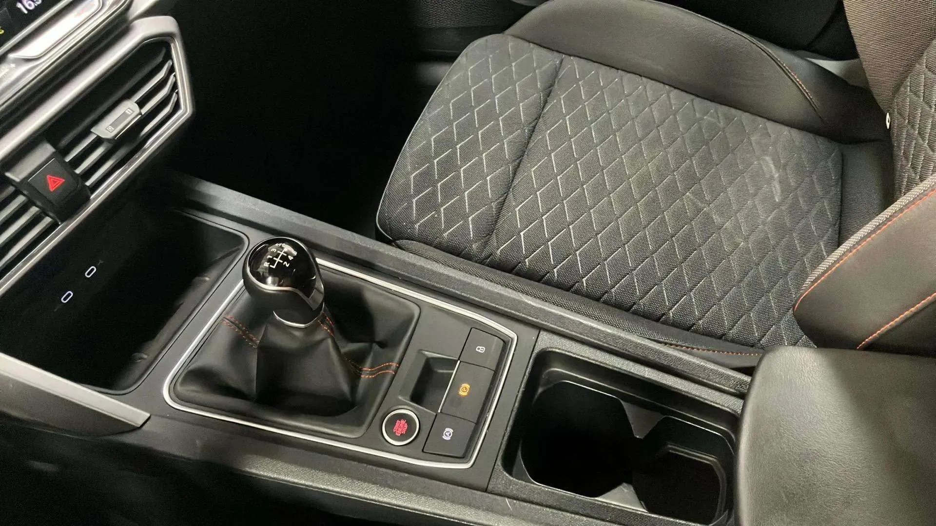 SEAT León 1.5 TSI FR 25 Aniversario - foto 22
