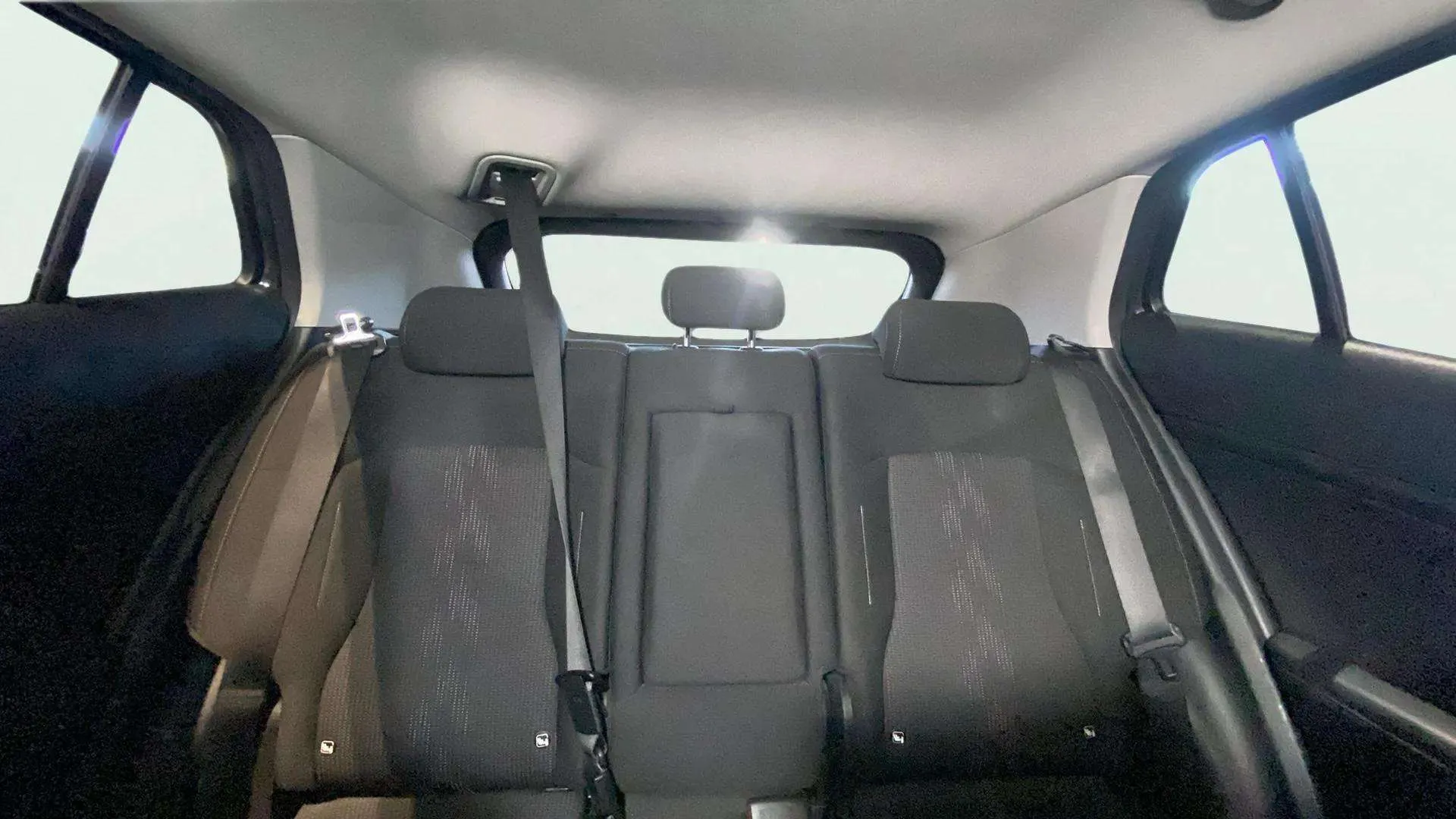 Kia Sportage 1.6 T-GDi HEV Drive 4x2 - foto 22