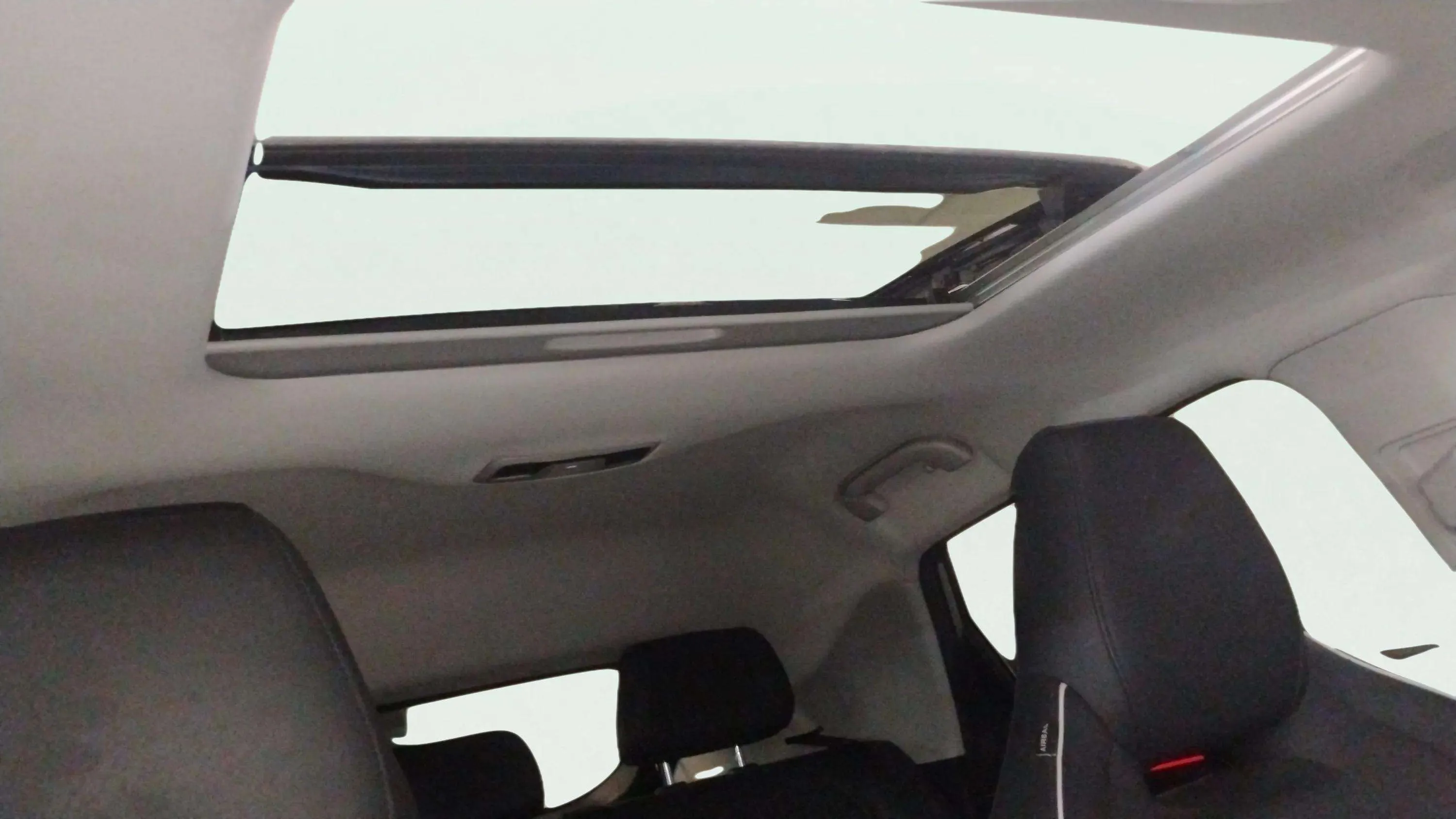 Omoda 5 Premium 1.6 T-GDi - foto 25