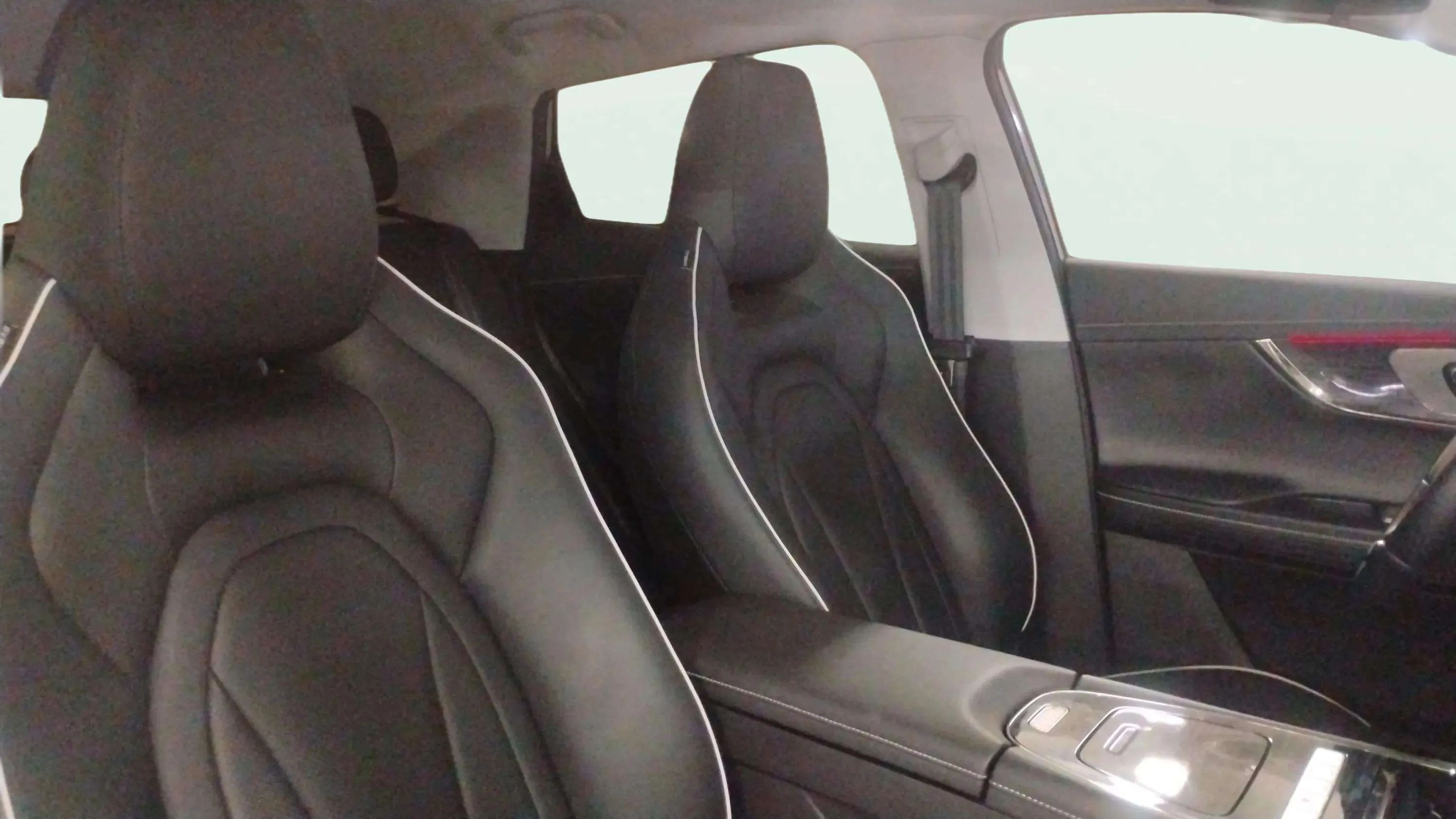Omoda 5 Premium 1.6 T-GDi - foto 11
