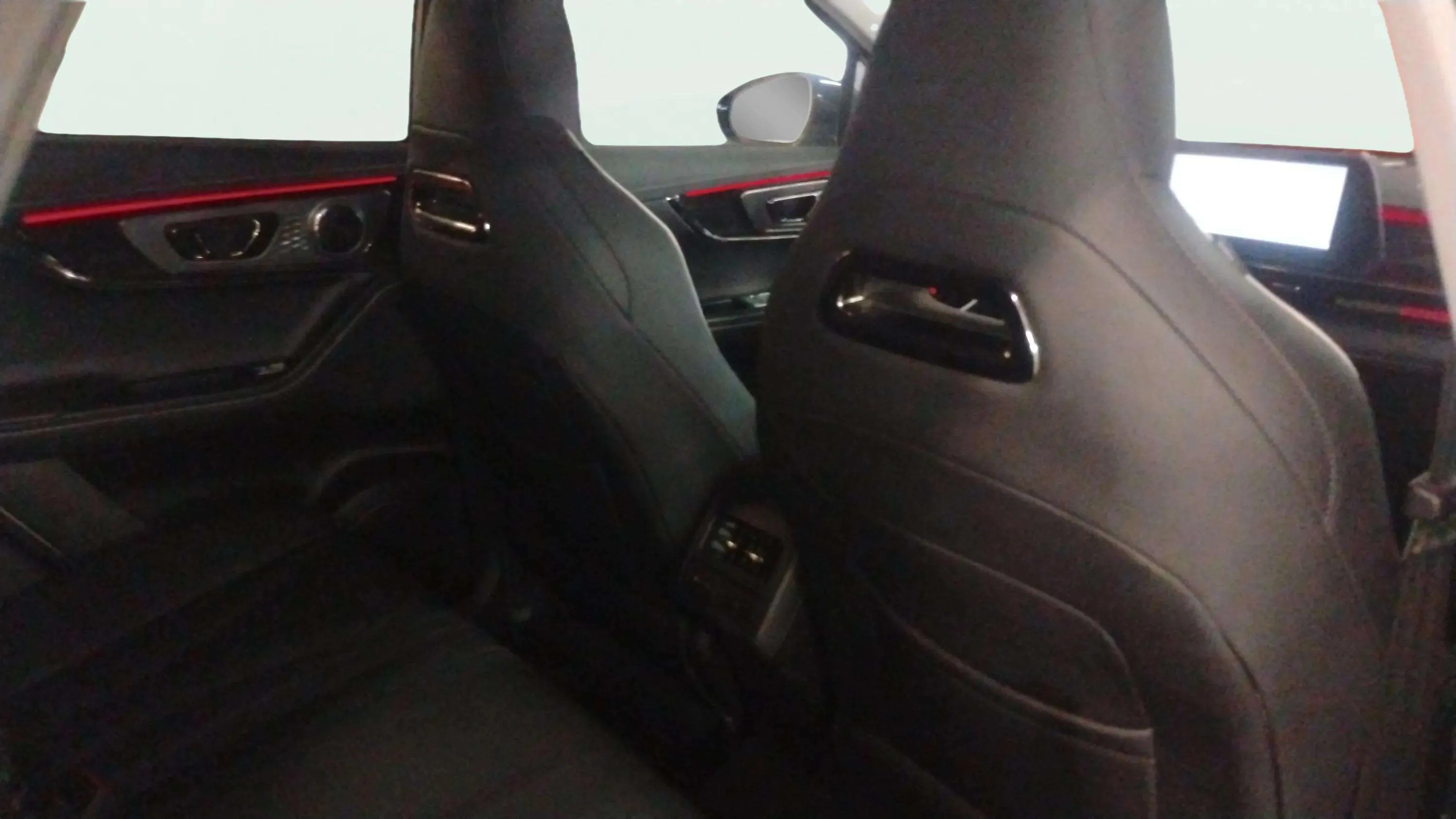 Omoda 5 Premium 1.6 T-GDi - foto 15