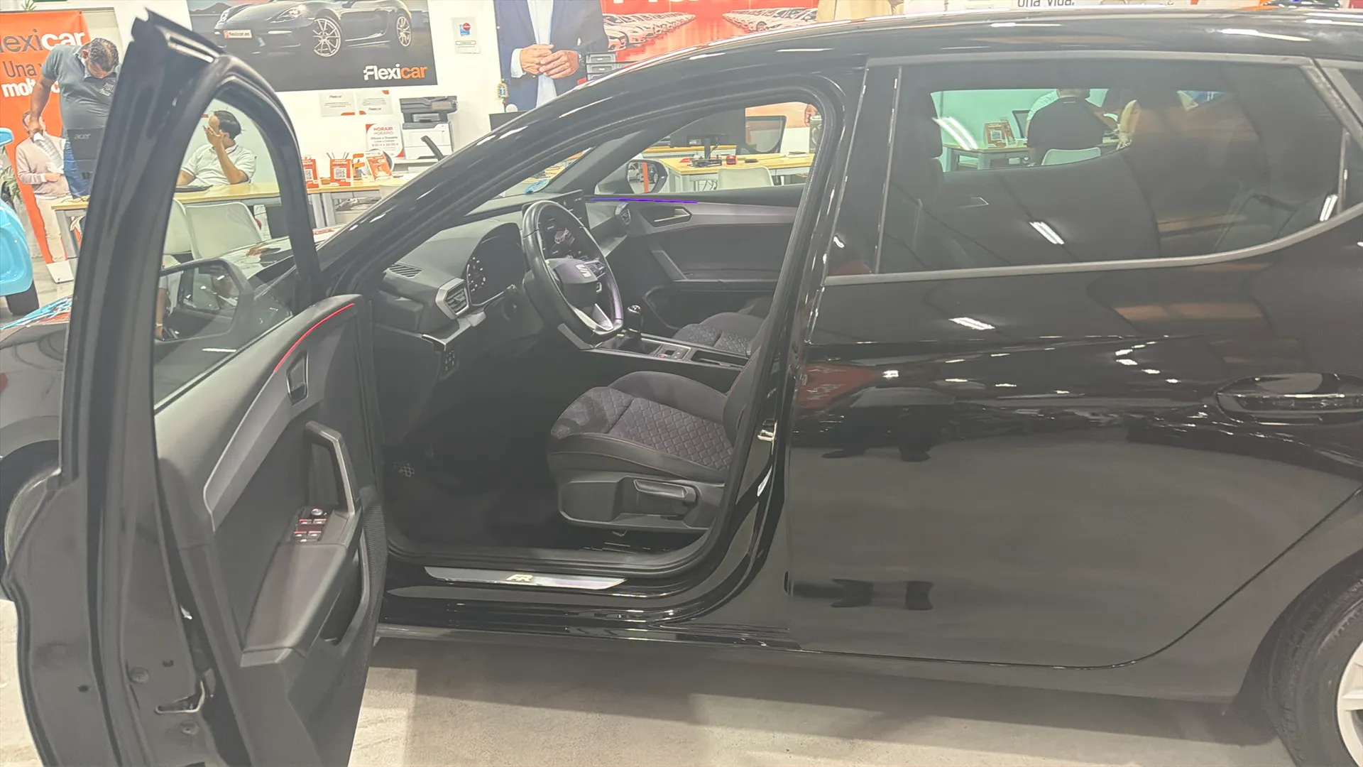 SEAT León 1.5 TSI FR 25 Aniversario - foto 9