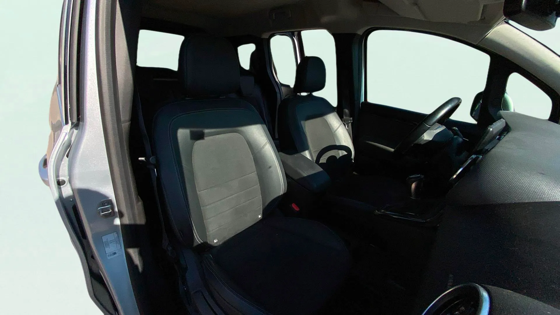 Mercedes-Benz Clase T 180 d - foto 19