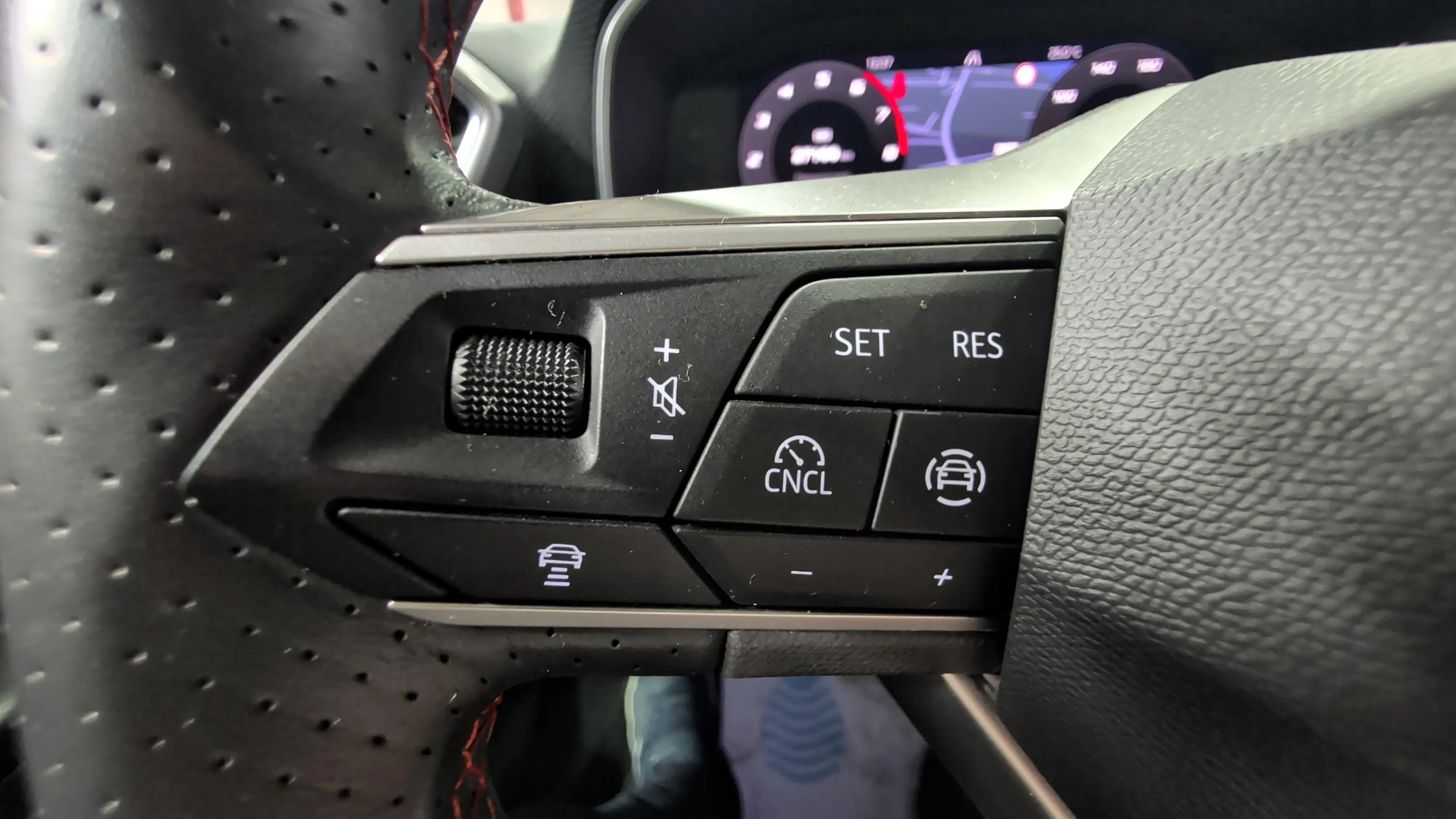 SEAT León 1.5 TSI FR 25 Aniversario - foto 11