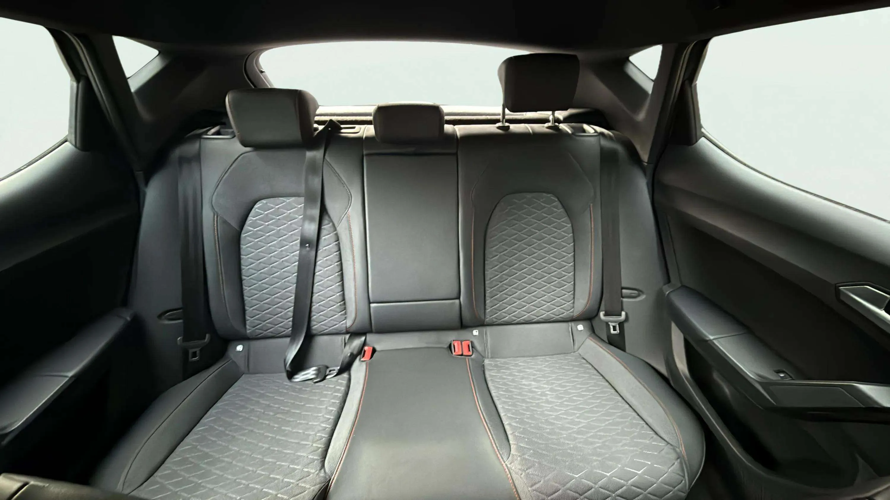 SEAT León 1.5 TSI FR 25 Aniversario - foto 16