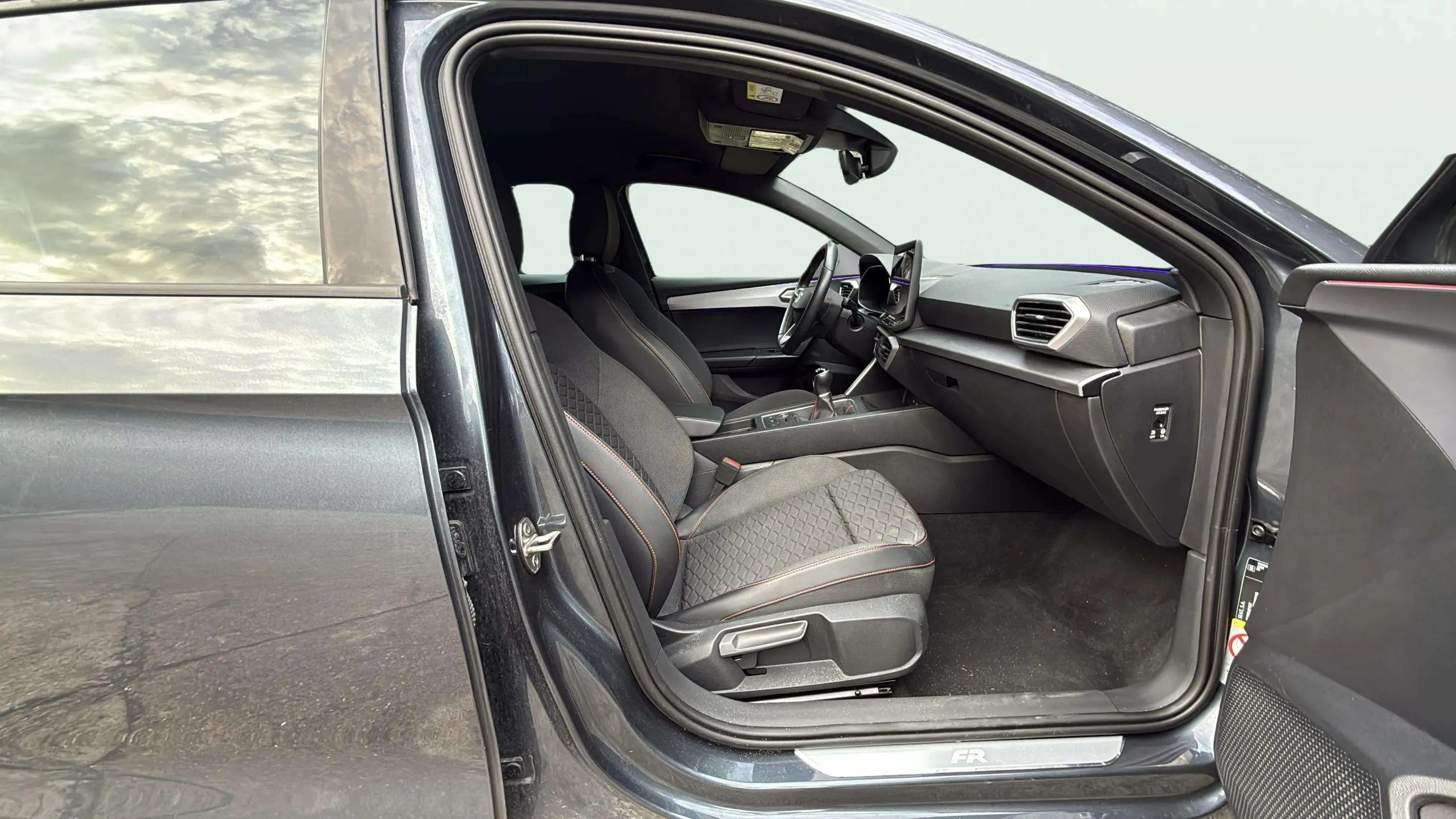 SEAT León 1.5 TSI FR 25 Aniversario - foto 15
