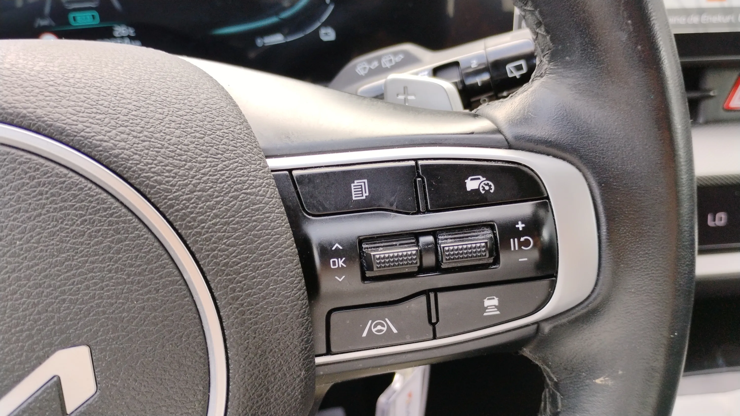 Kia Sportage 1.6 T-GDi HEV Drive 4x2 - foto 16