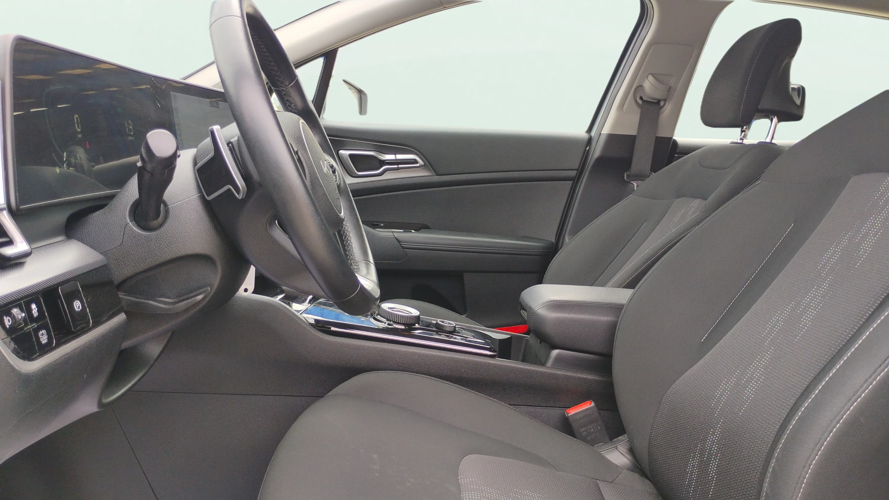Kia Sportage 1.6 T-GDi HEV Drive 4x2 - foto 18
