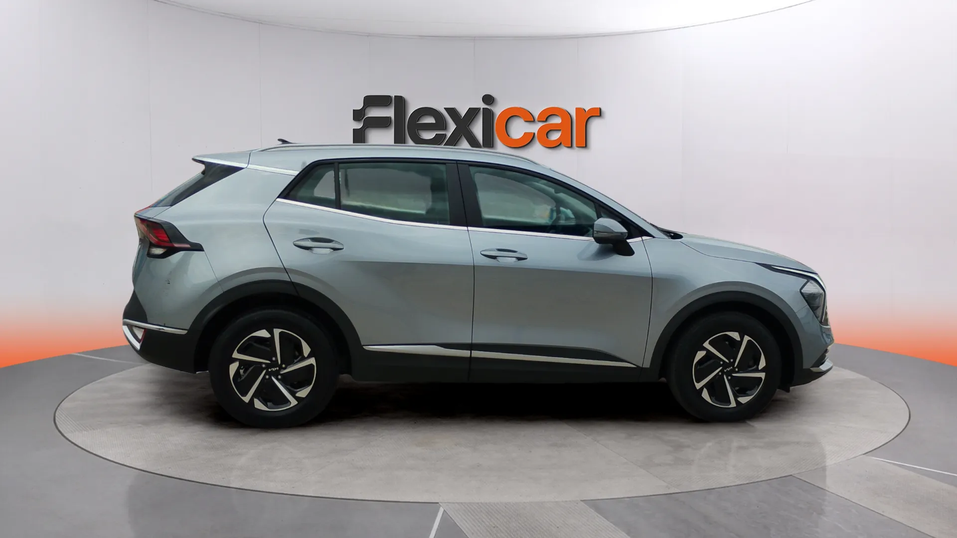 Kia Sportage 1.6 T-GDi HEV Drive 4x2 - foto 2